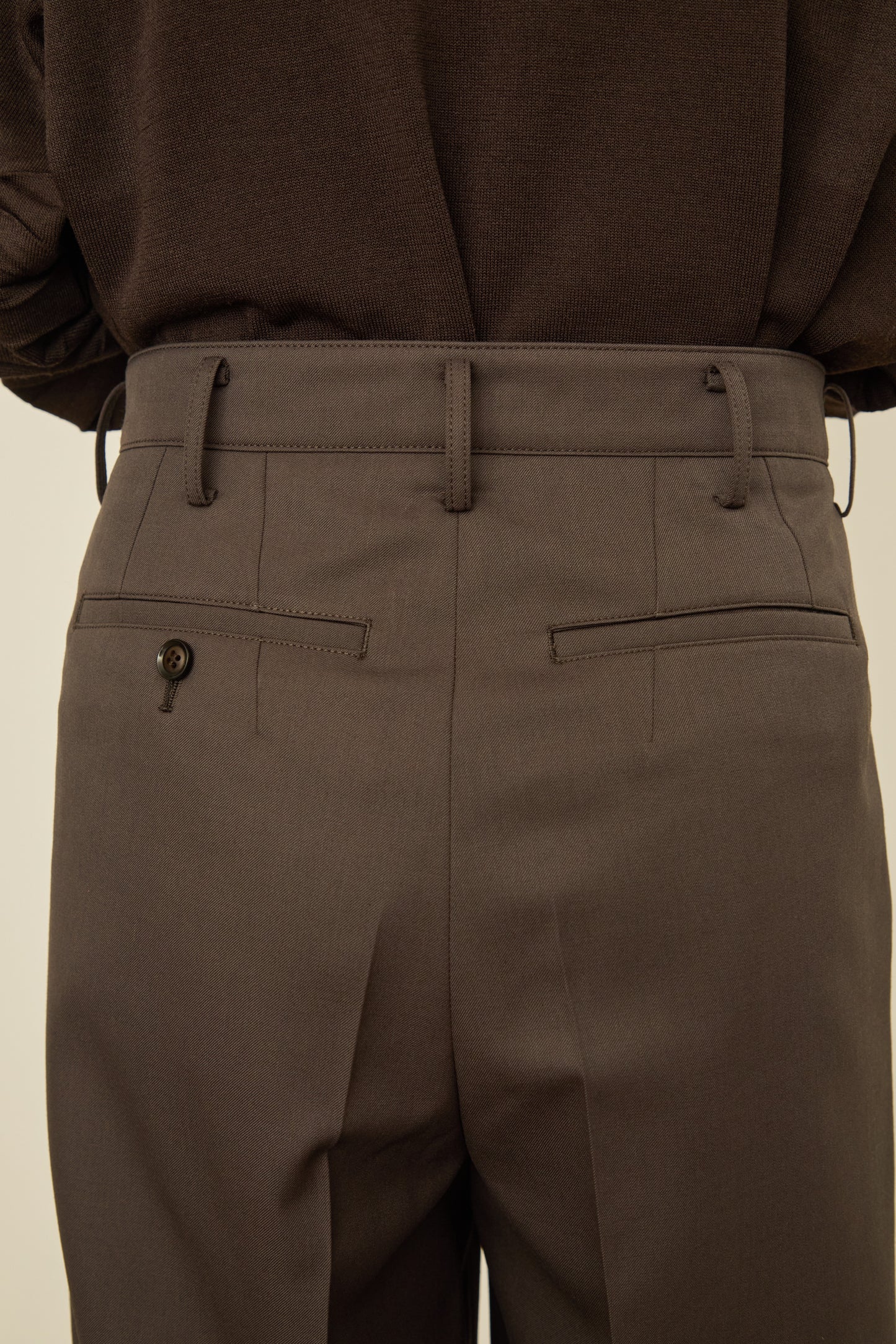 i'm here :  UN(I)FORM PANTS : / BLACK