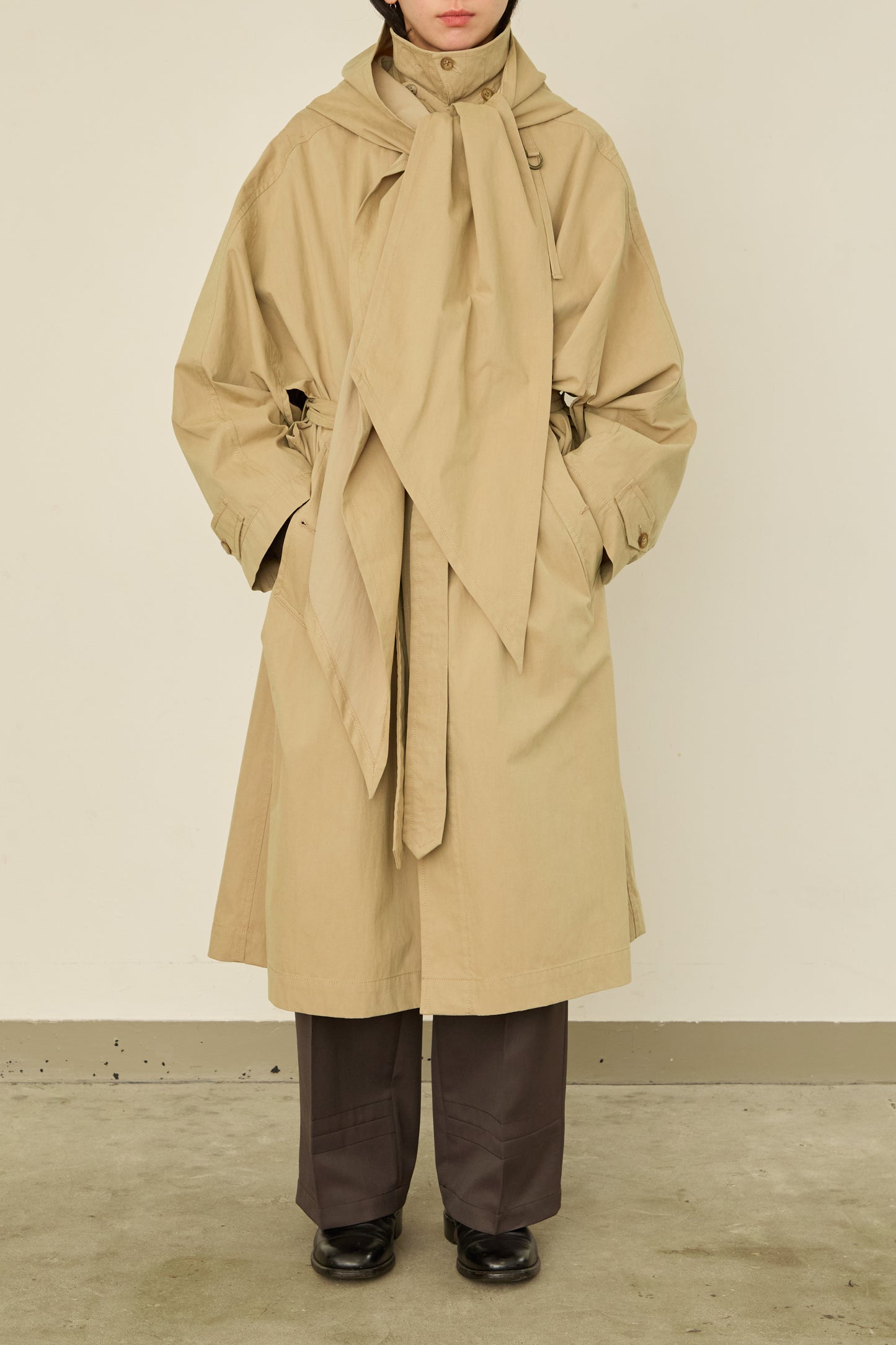 i'm here : HAOLI TRENCH COAT : / BEIGE