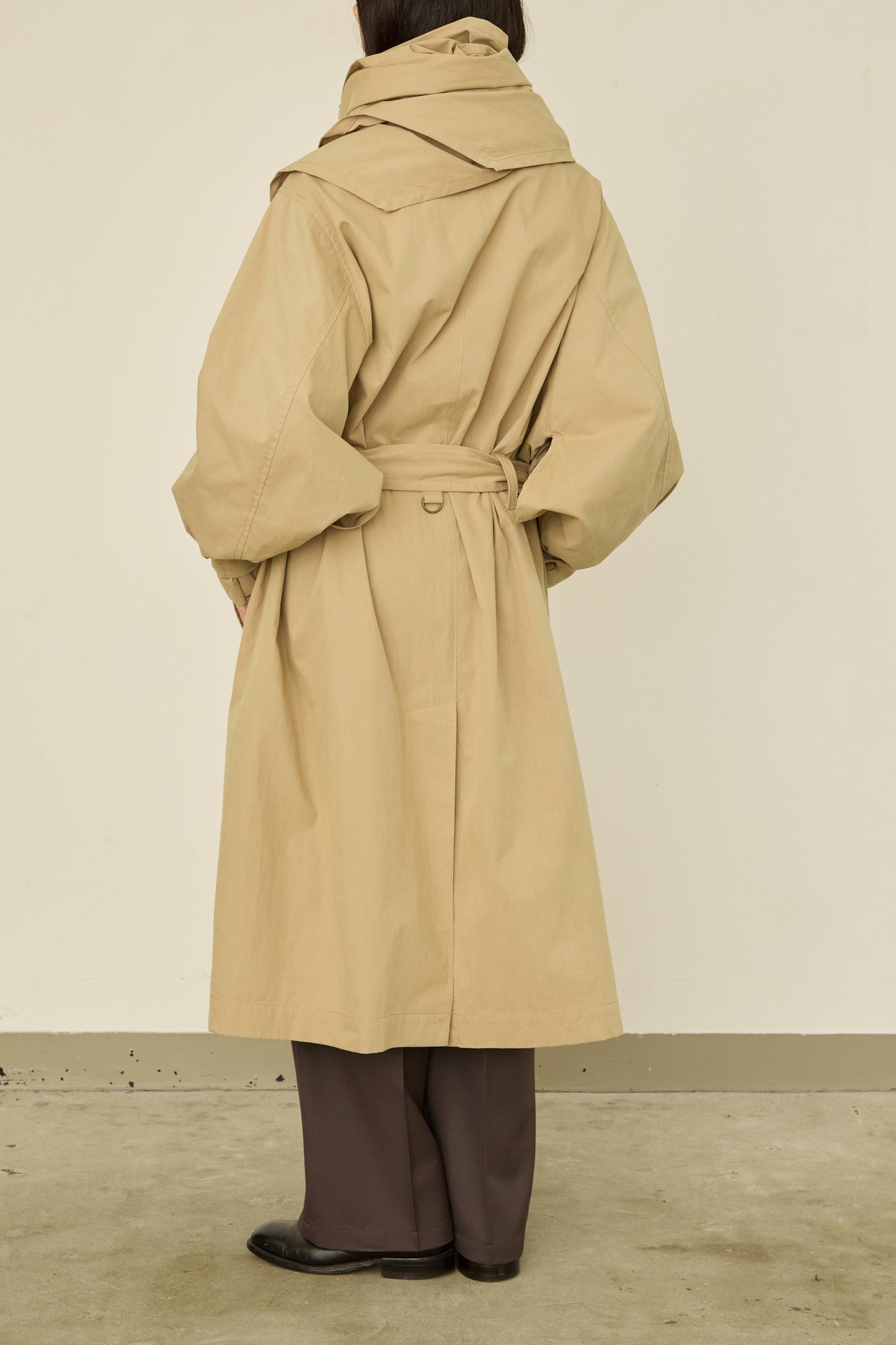 i'm here : HAOLI TRENCH COAT : / BEIGE