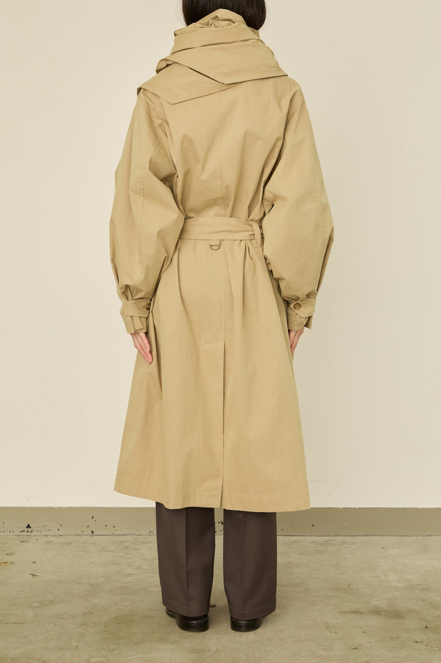 i'm here : HAOLI TRENCH COAT : / BEIGE