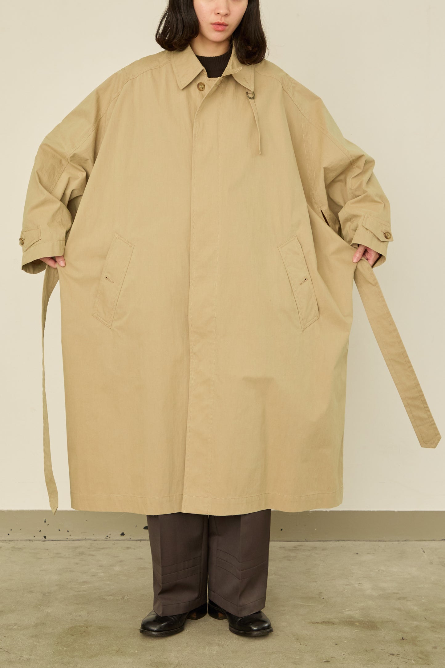 i'm here : HAOLI TRENCH COAT : / BEIGE