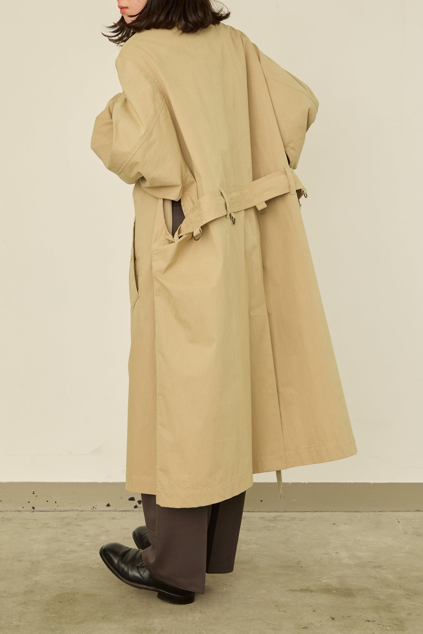 i'm here : HAOLI TRENCH COAT : / BEIGE