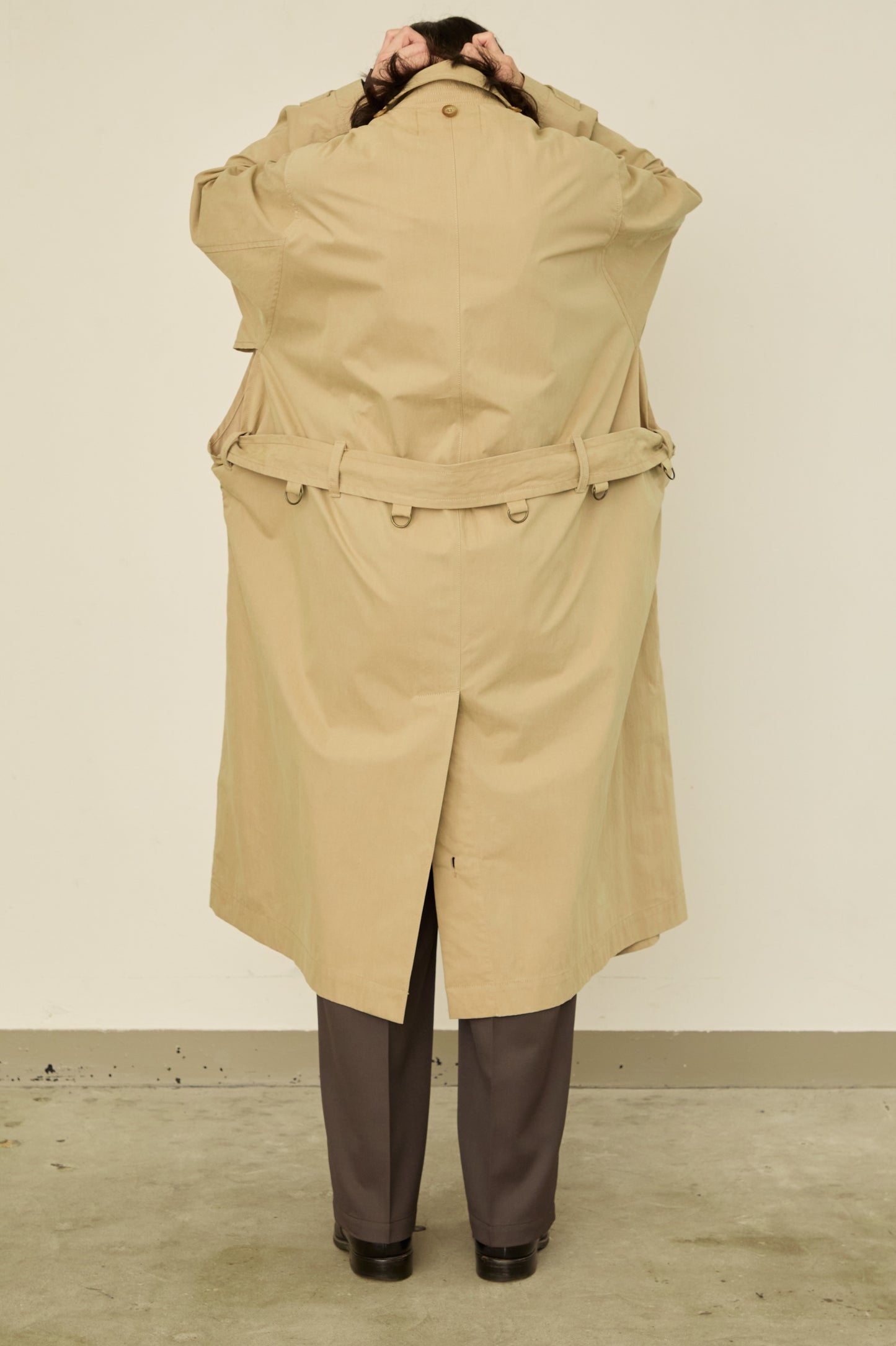 i'm here : HAOLI TRENCH COAT : / BEIGE