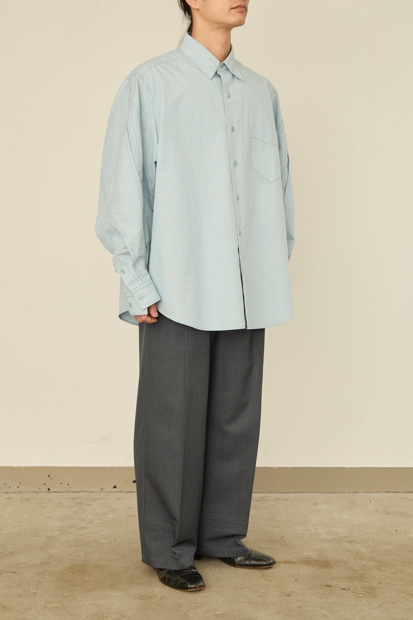 i'm here : " TWIST " SLEEVE SHIRT : / L.BLUE
