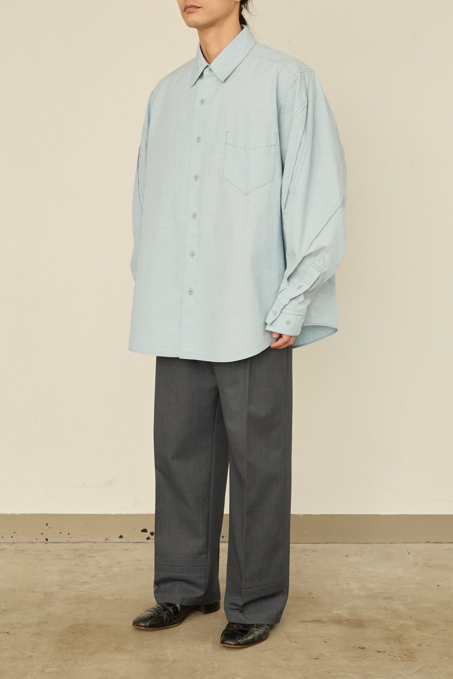 i'm here : " TWIST " SLEEVE SHIRT : / L.BLUE