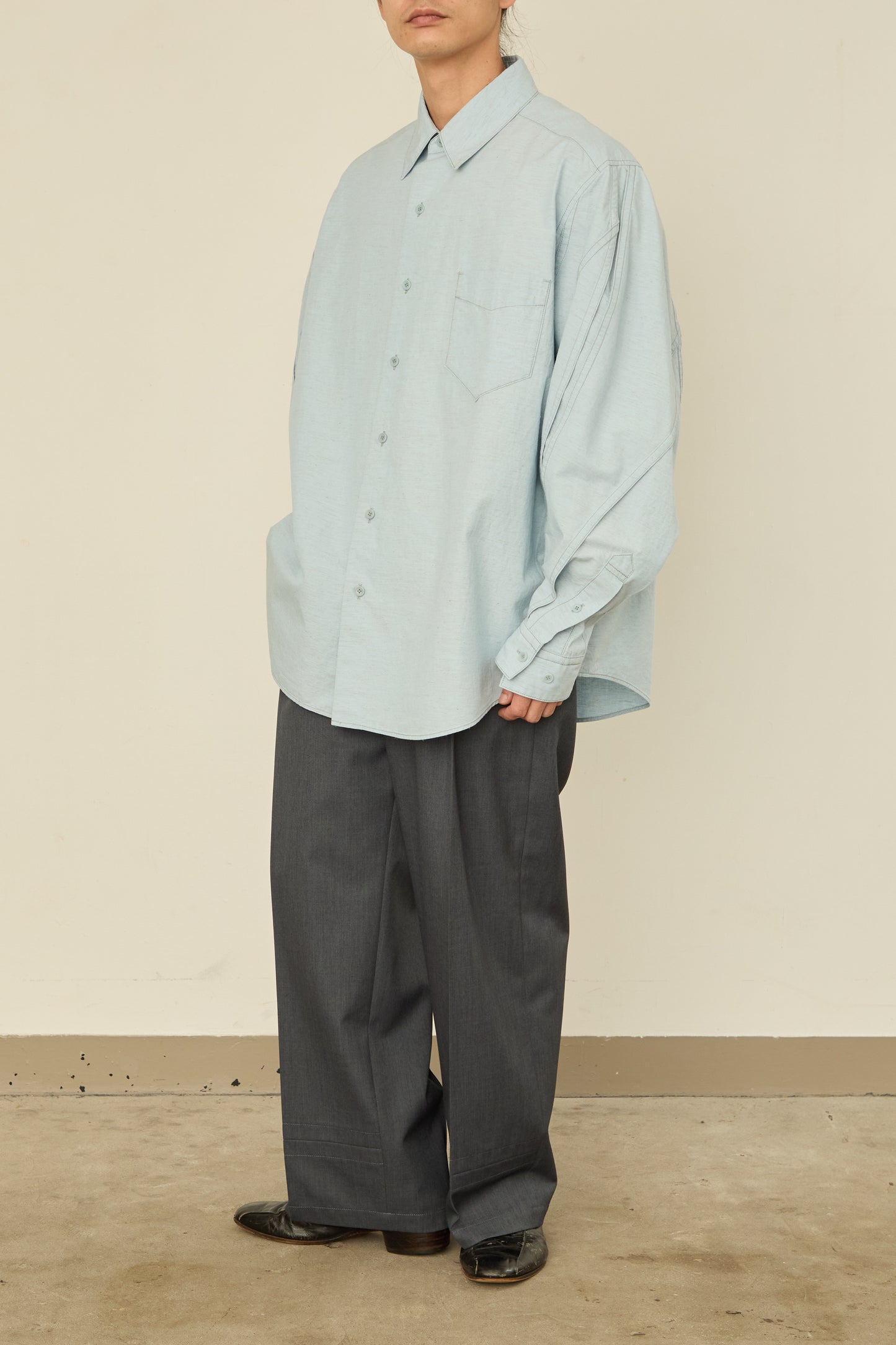 i'm here : " TWIST " SLEEVE SHIRT : / L.BLUE