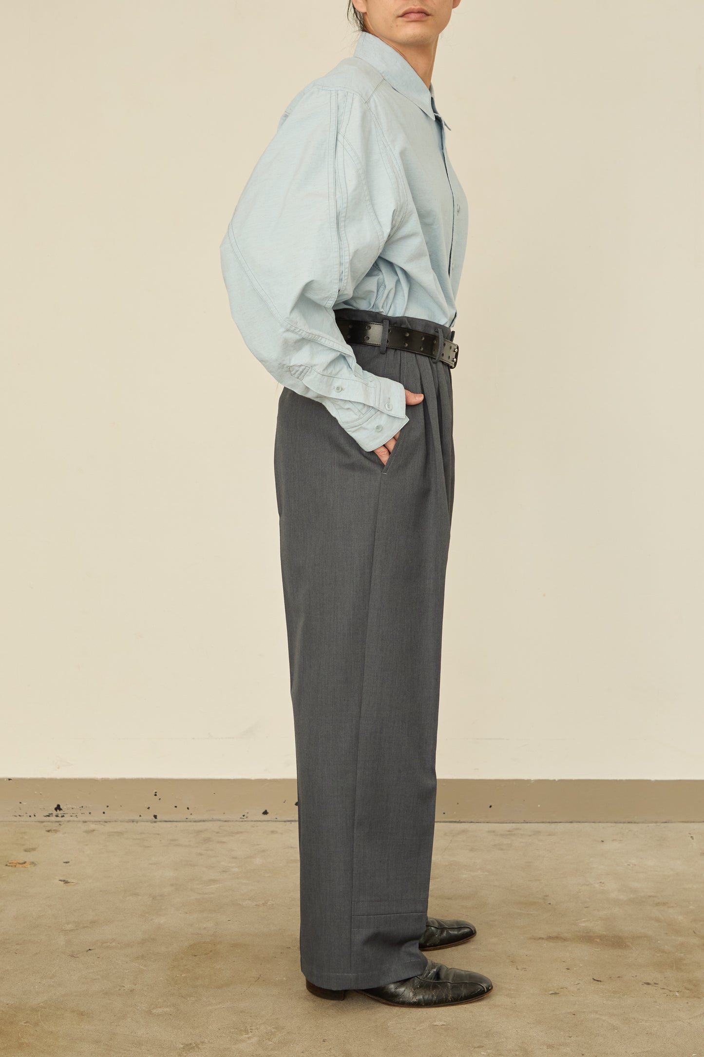 i'm here :  UN(I)FORM PANTS : / GRAY