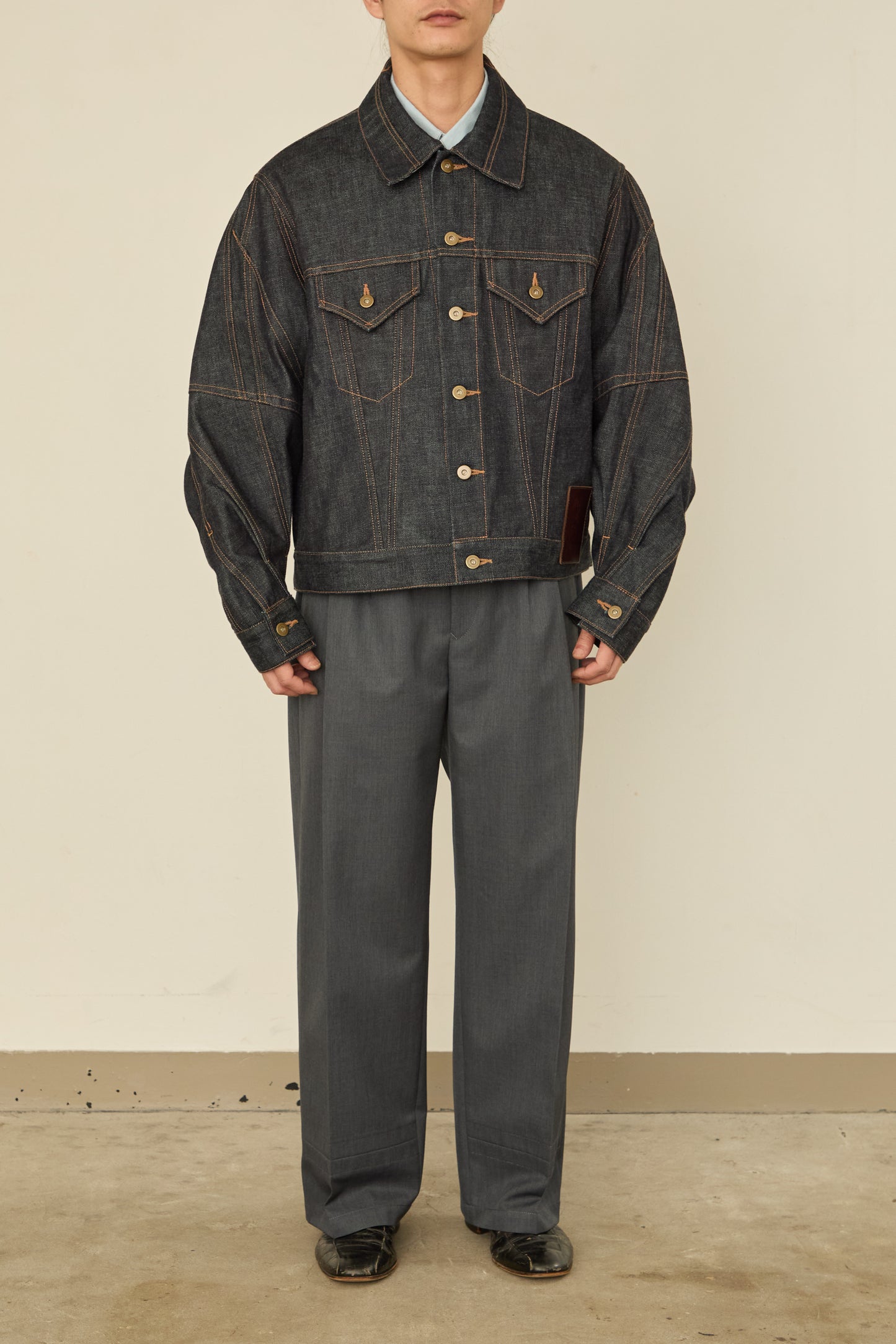 i'm here : " TWIST " SLEEVE DENIM JACKET : / NAVY（RIGID)