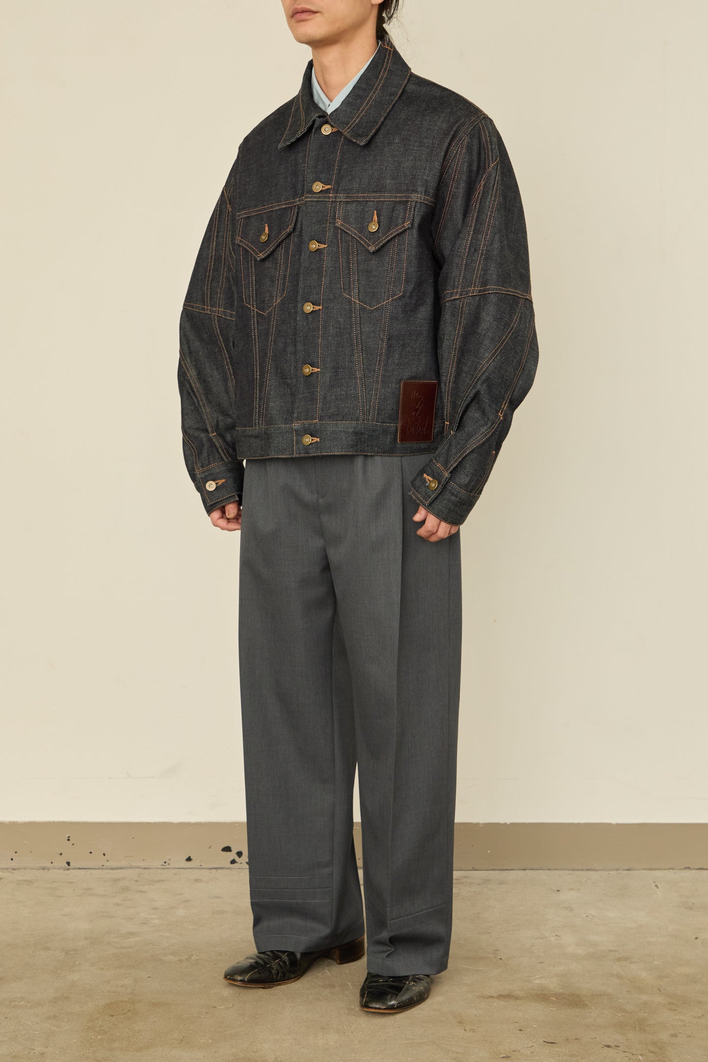 i'm here : " TWIST " SLEEVE DENIM JACKET : / NAVY（RIGID)