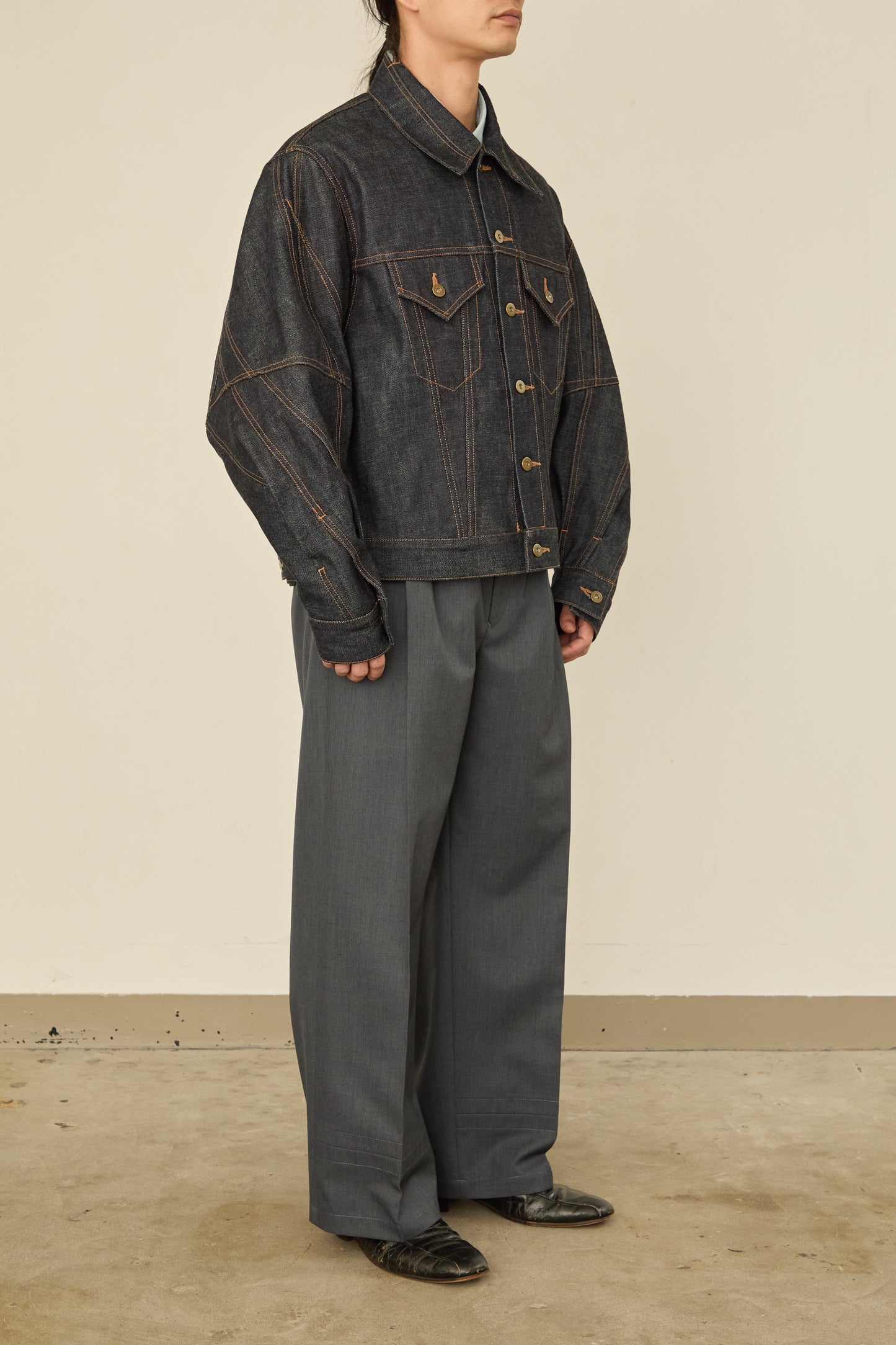 i'm here : " TWIST " SLEEVE DENIM JACKET : / NAVY（RIGID)