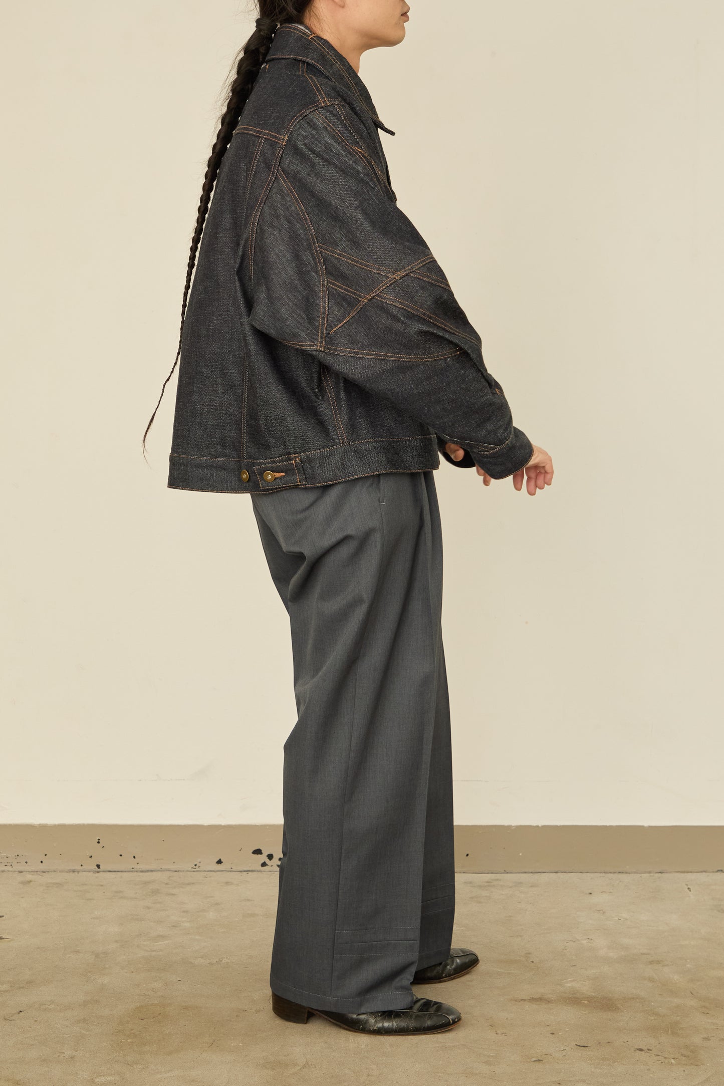 i'm here : " TWIST " SLEEVE DENIM JACKET : / NAVY（RIGID)