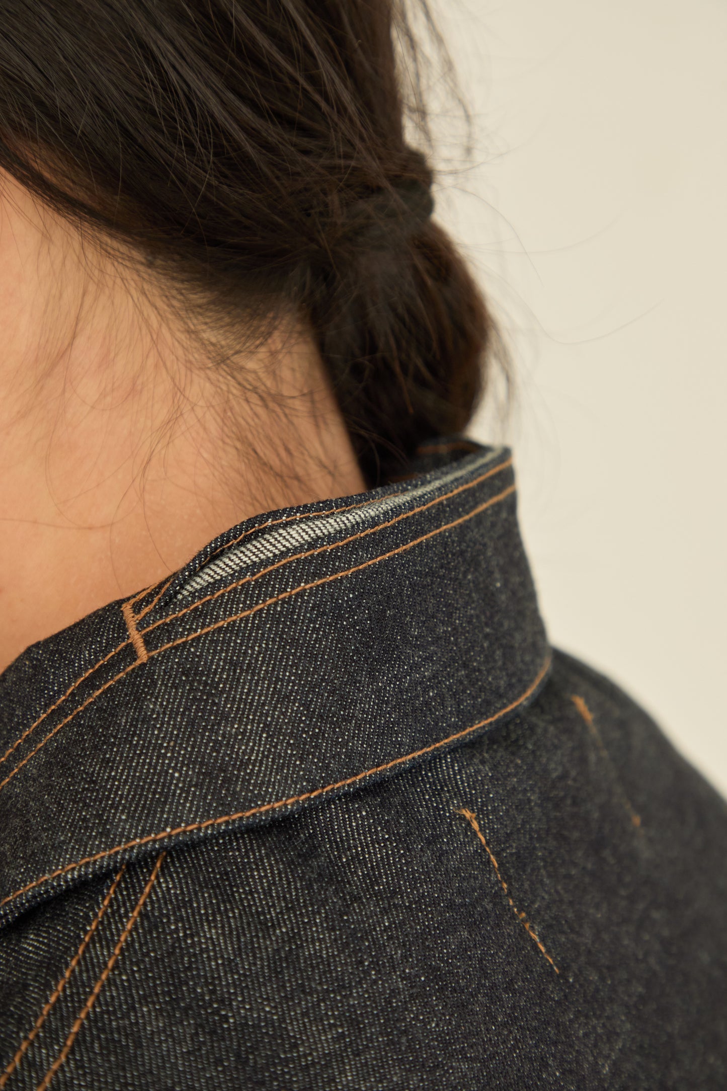 i'm here : " TWIST " SLEEVE DENIM JACKET : / BLUE