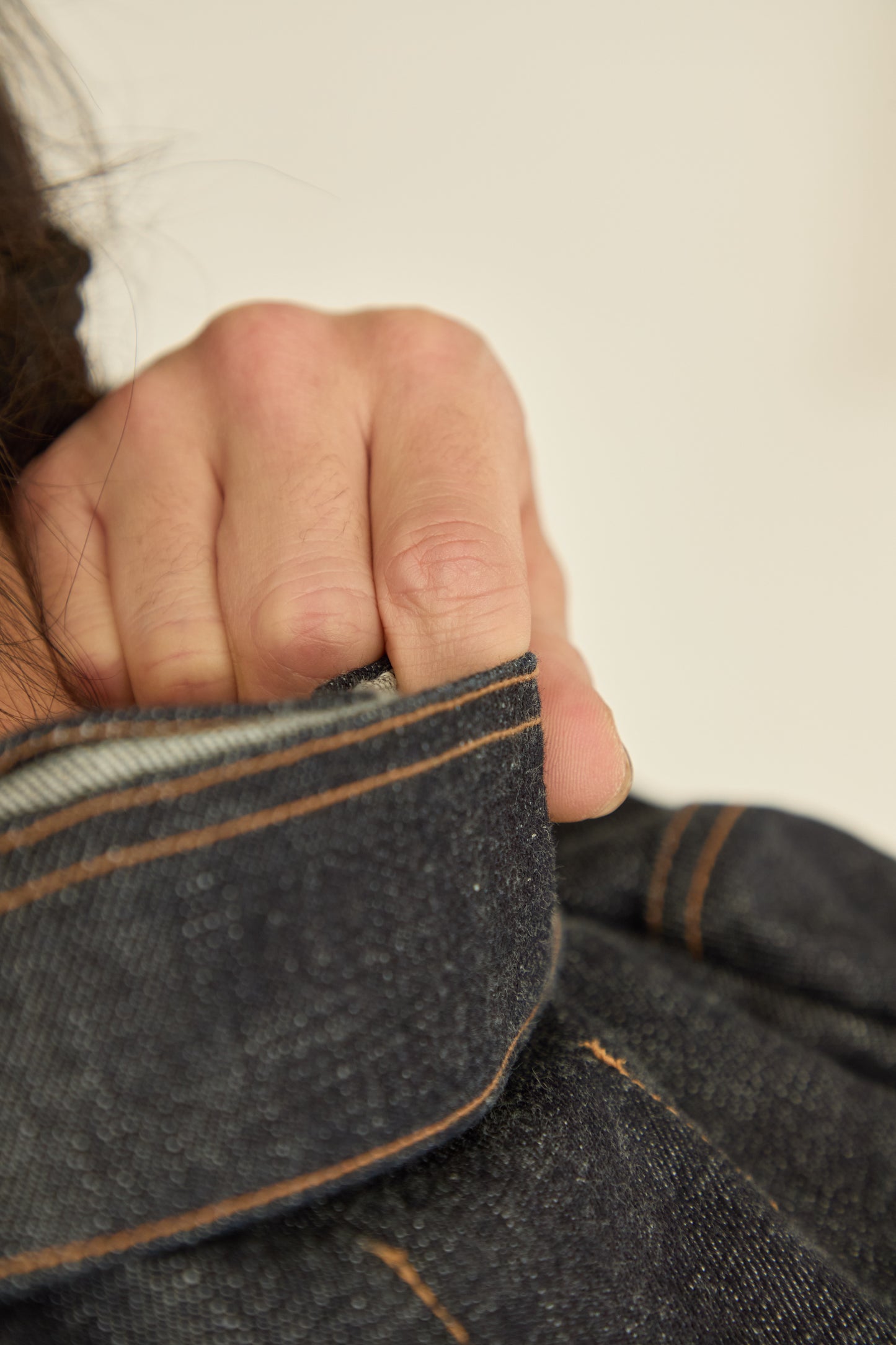 i'm here : " TWIST " SLEEVE DENIM JACKET : / BLUE
