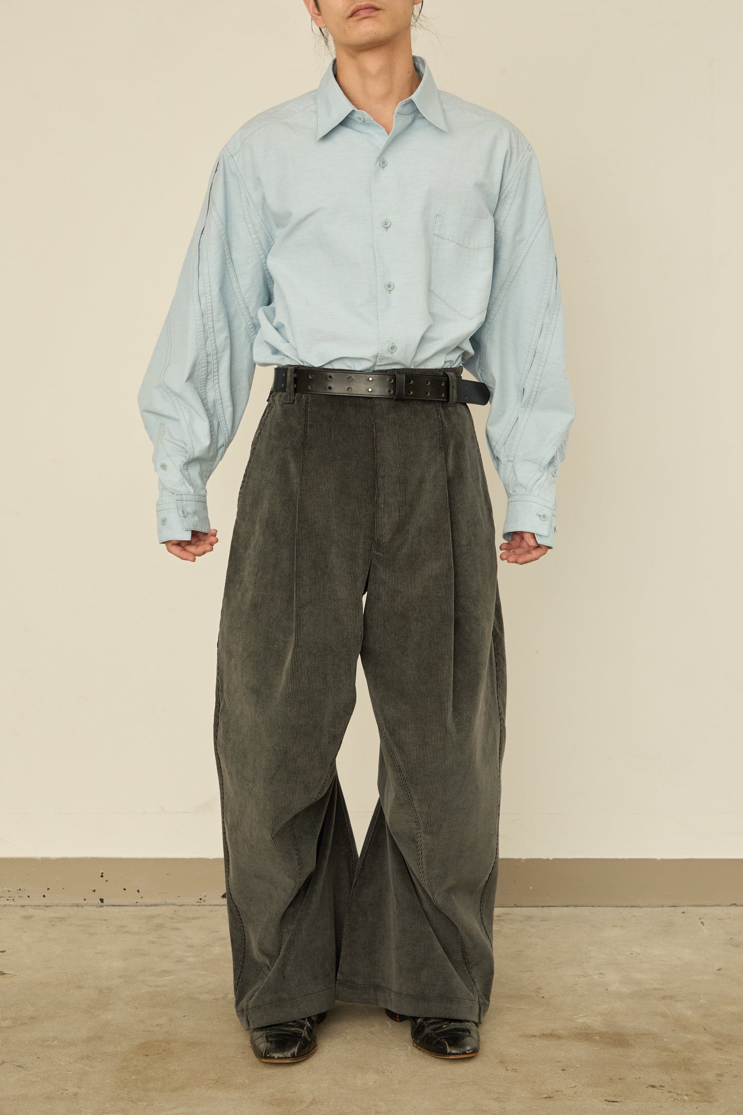 i'm here : " TWIST " CORDUROY PANTS : / GRAY