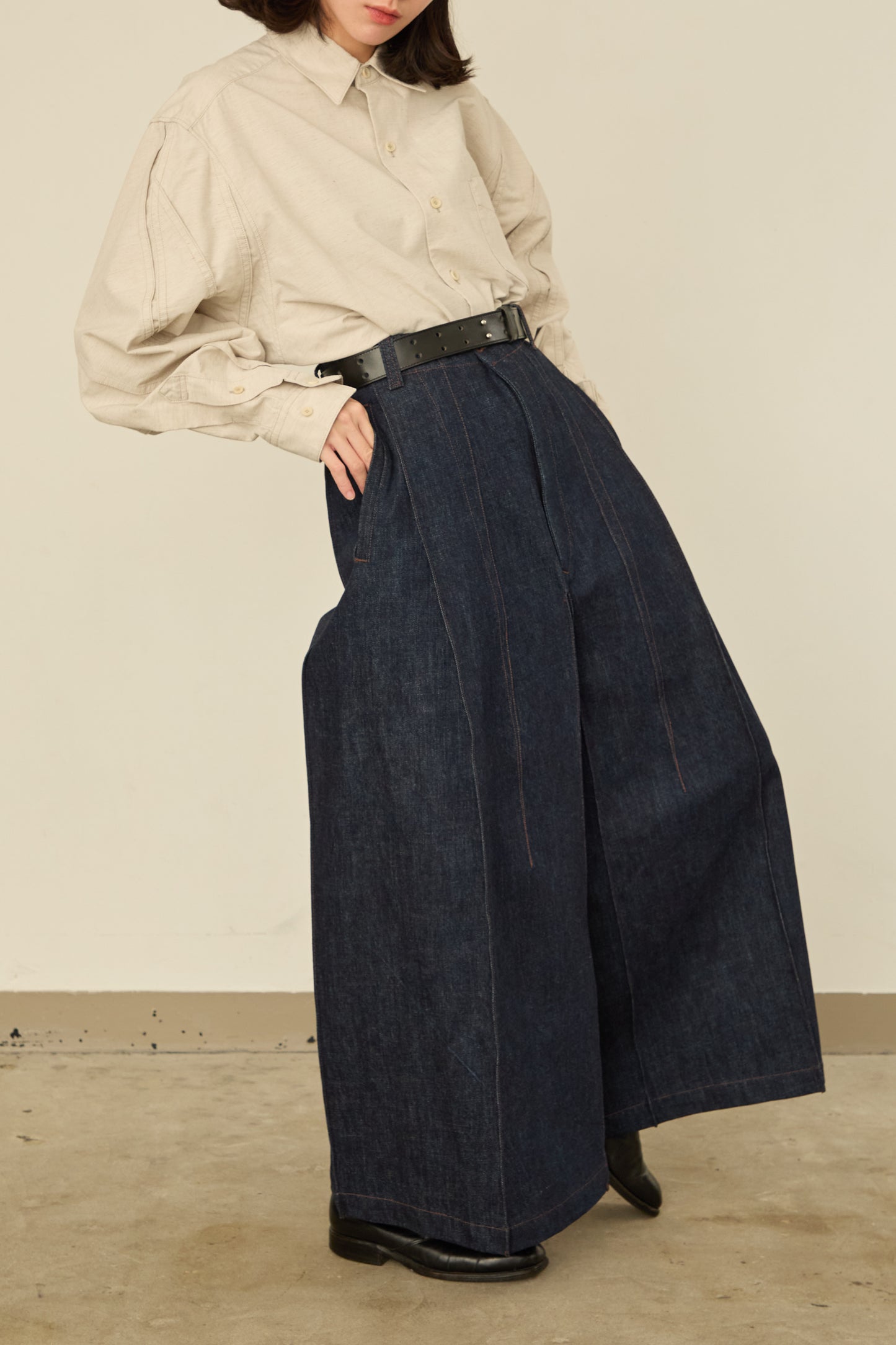 i'm here : " BOX " DENIM PANTS : / BLUE