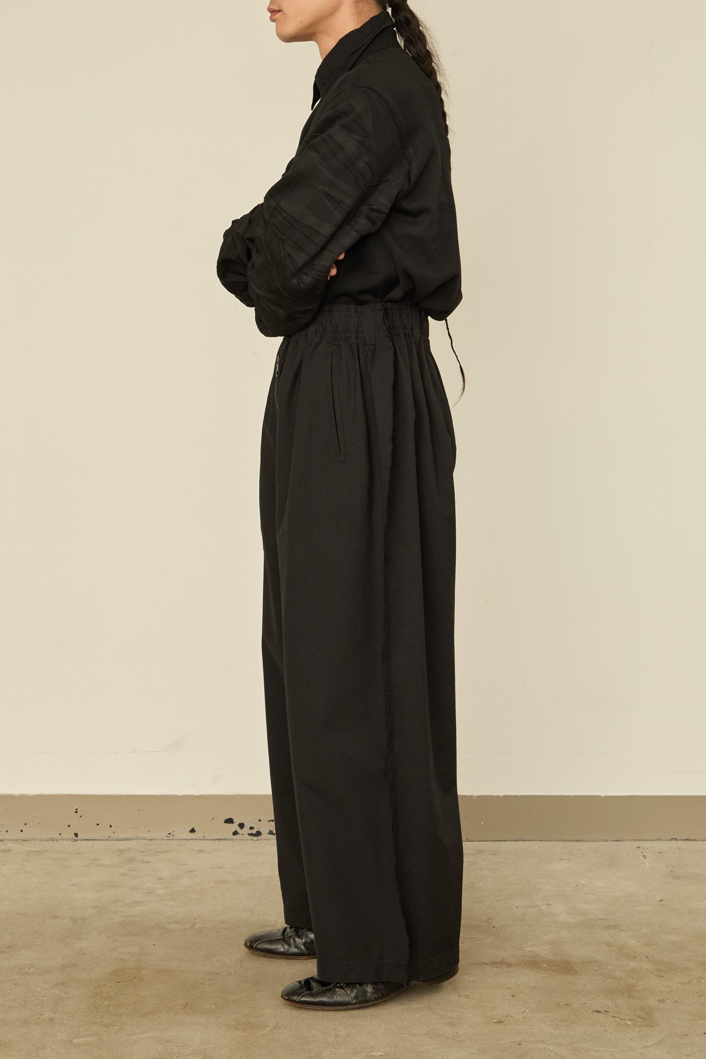 i'm here : " SLIT " PANTS :  / BLACK