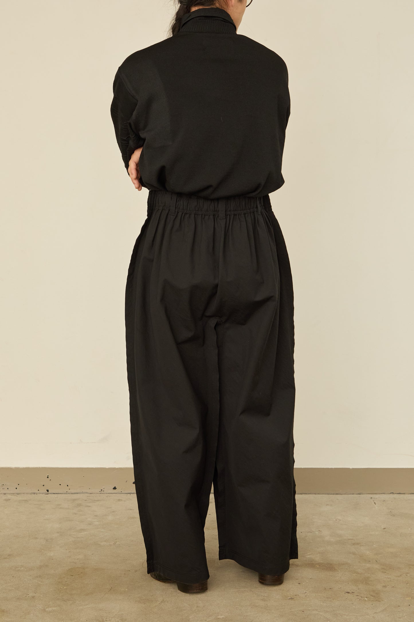 i'm here : " SLIT " PANTS :  / BLACK