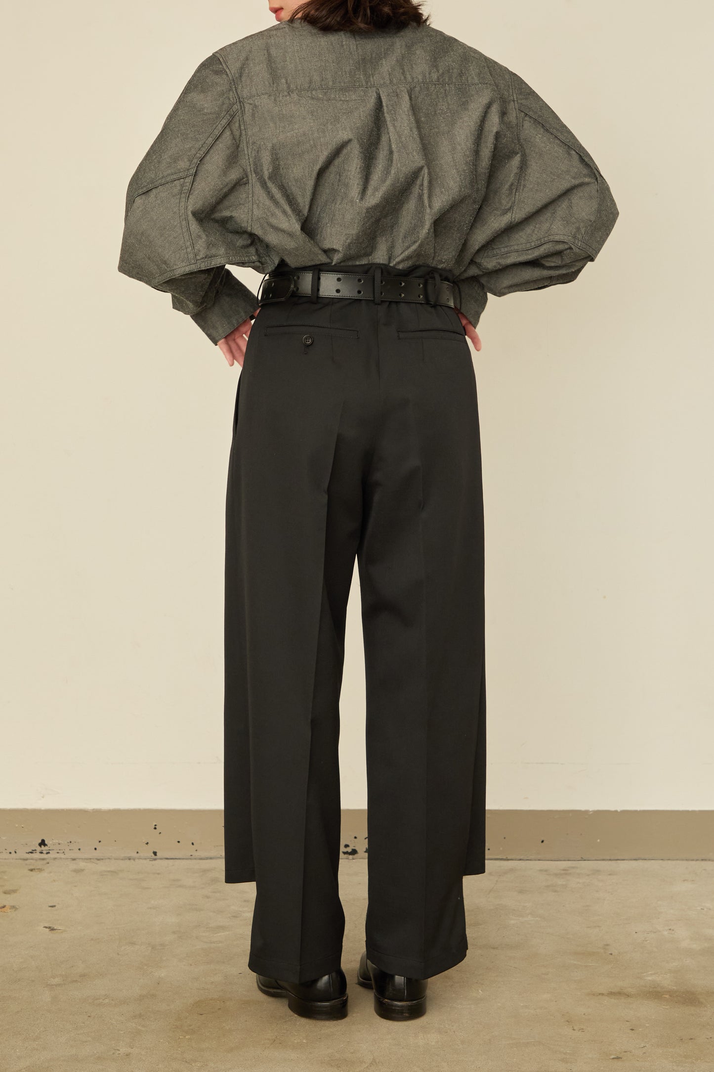 UN(I)FORM " SLIT " PANTS : / BLACK