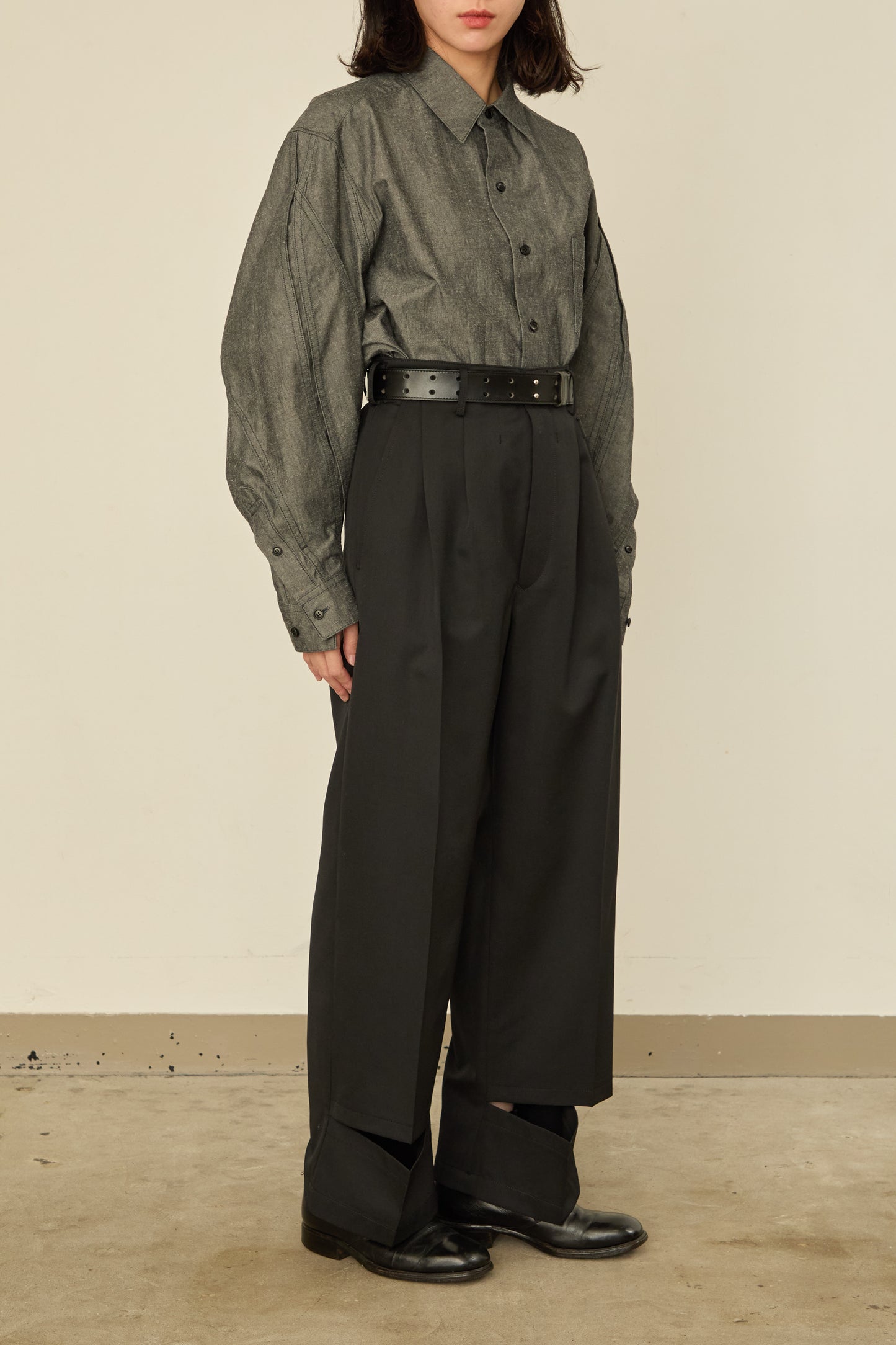 UN(I)FORM " SLIT " PANTS : / BLACK