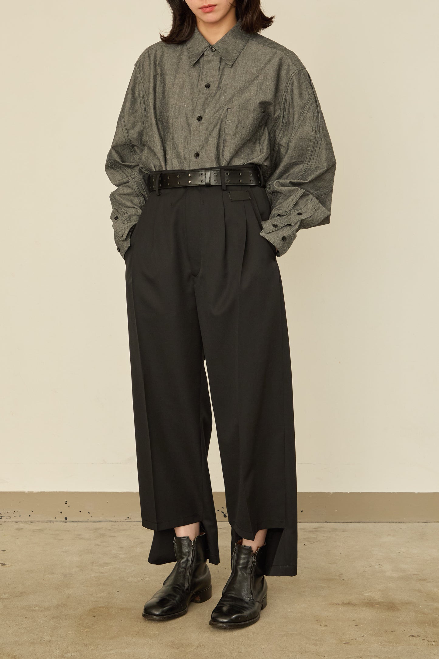 UN(I)FORM " SLIT " PANTS : / BLACK