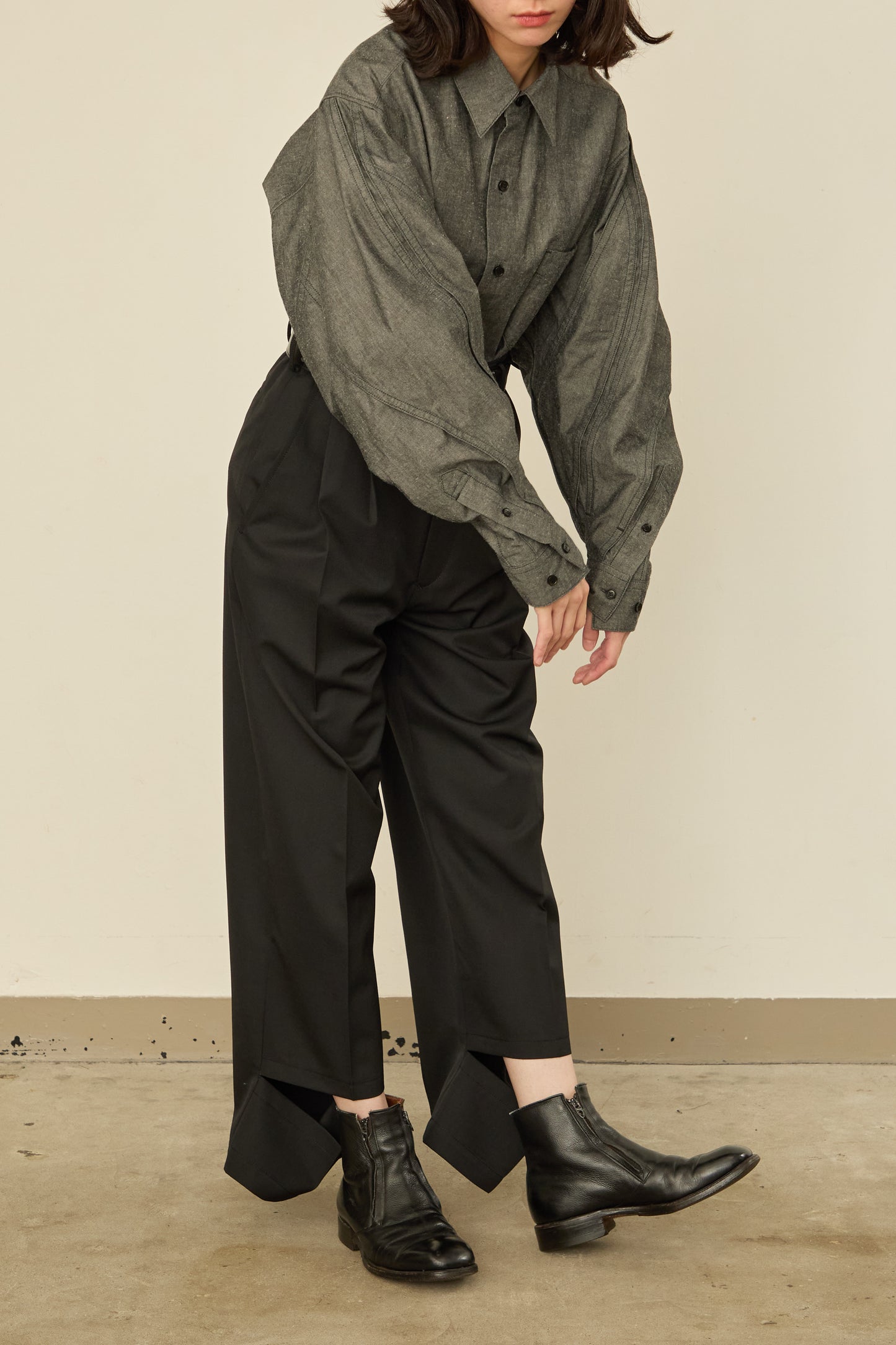 UN(I)FORM " SLIT " PANTS : / BLACK
