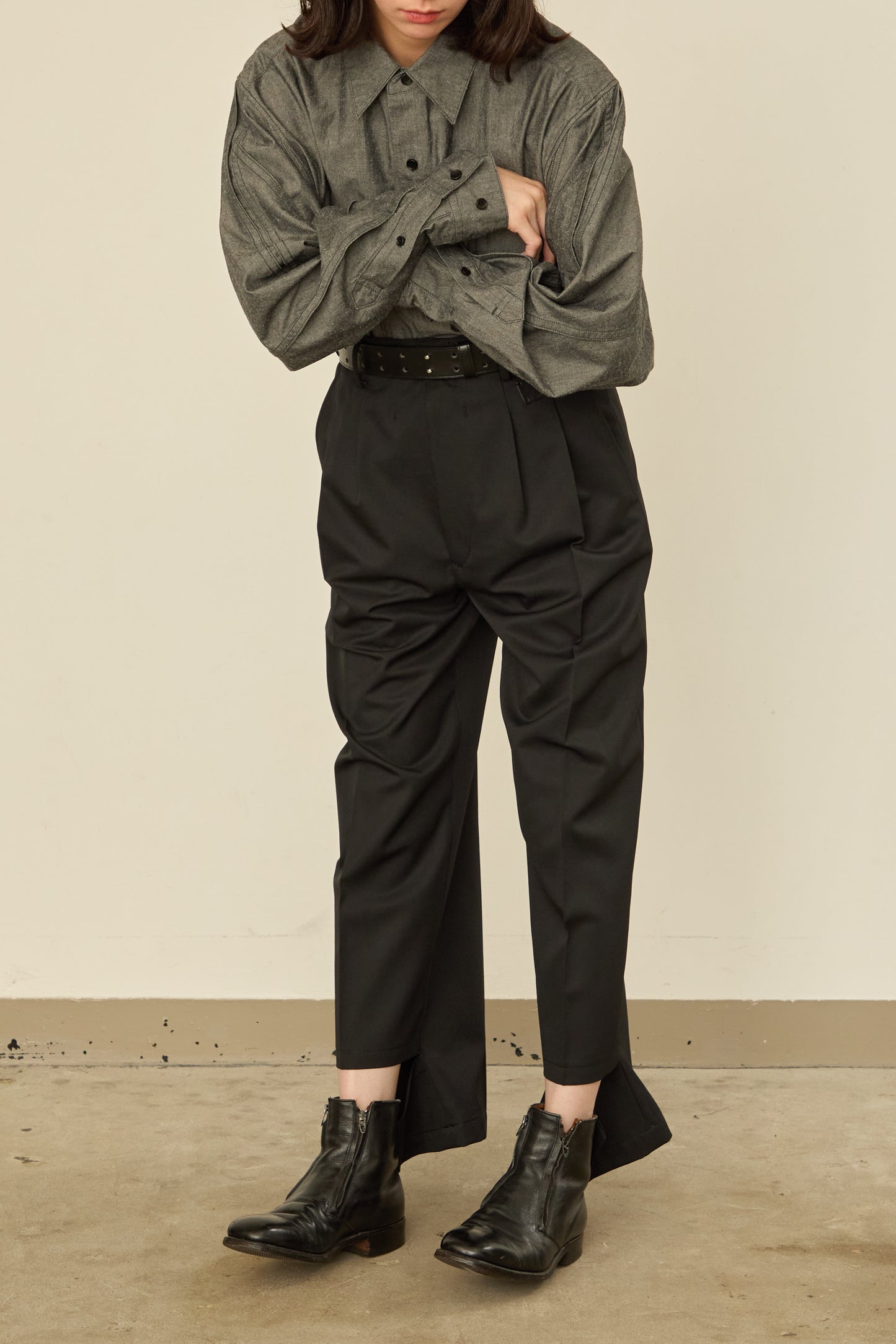 UN(I)FORM " SLIT " PANTS : / BLACK
