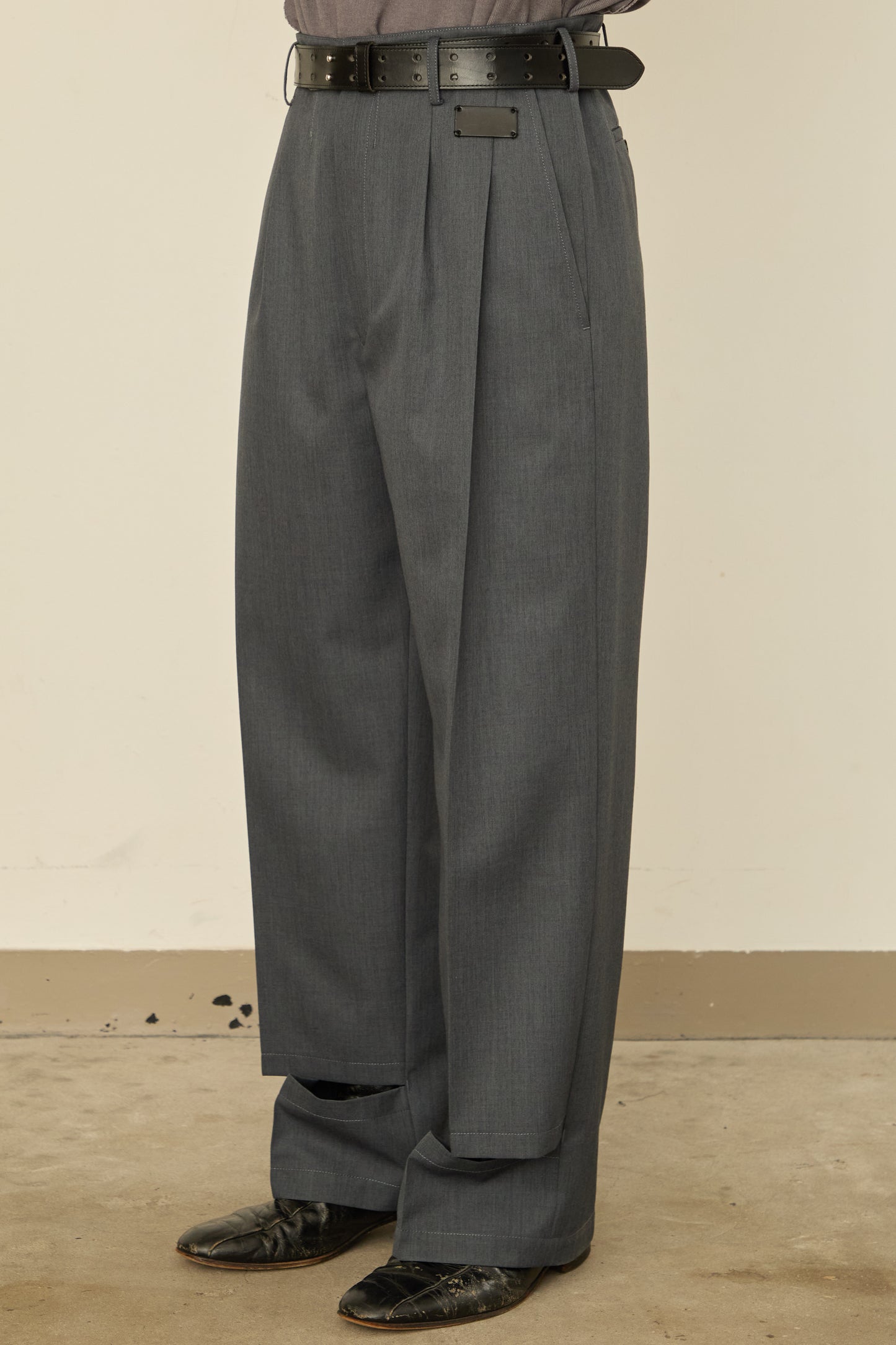 UN(I)FORM " SLIT " PANTS : / GRAY