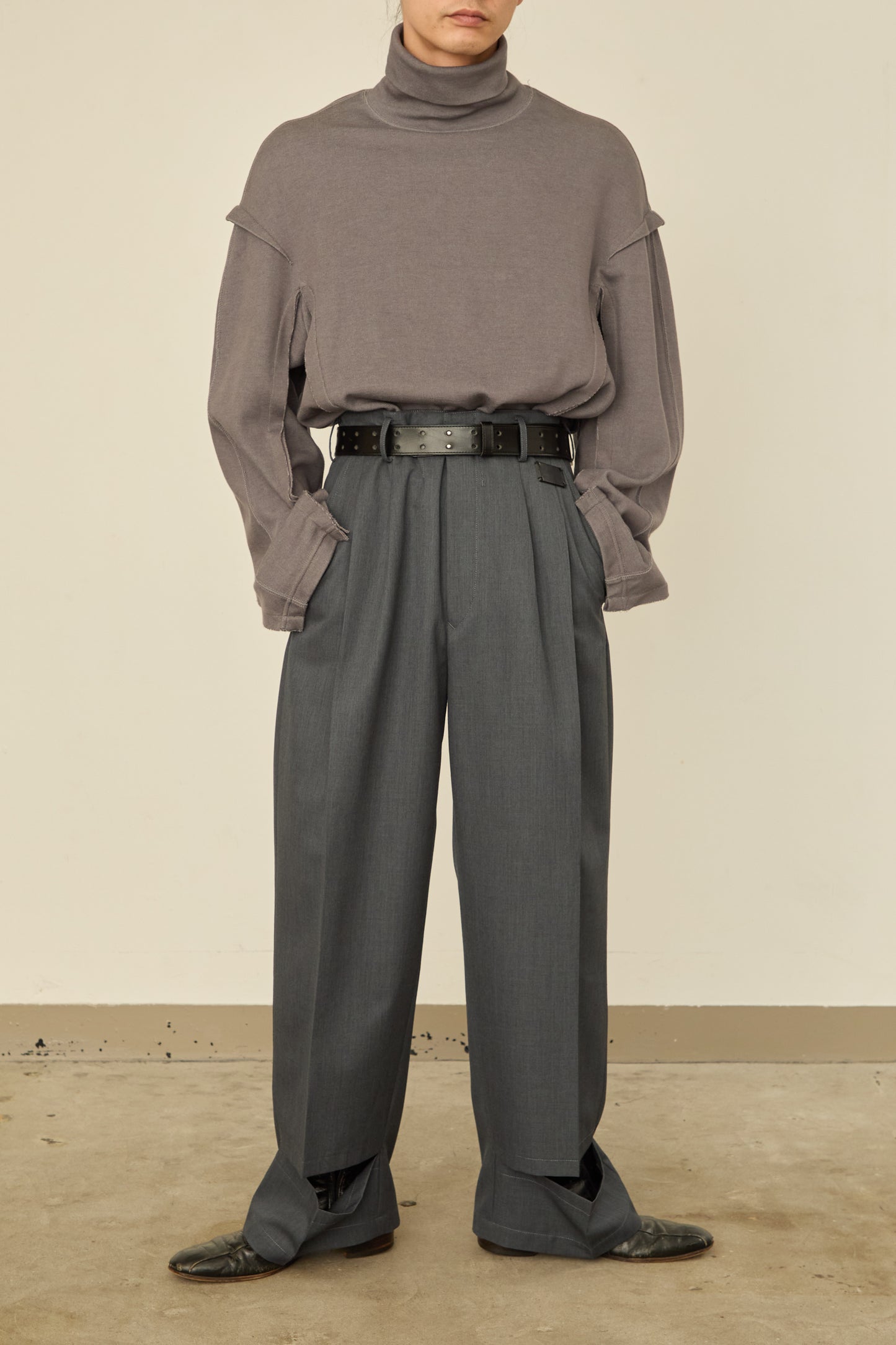 UN(I)FORM " SLIT " PANTS : / GRAY