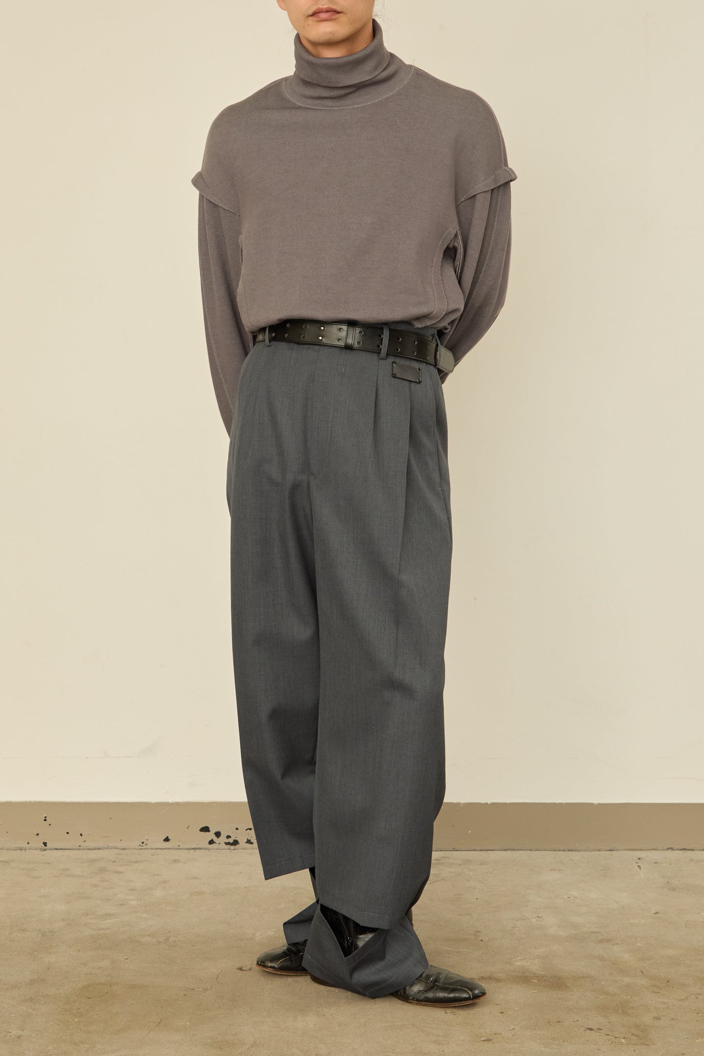 UN(I)FORM " SLIT " PANTS : / GRAY