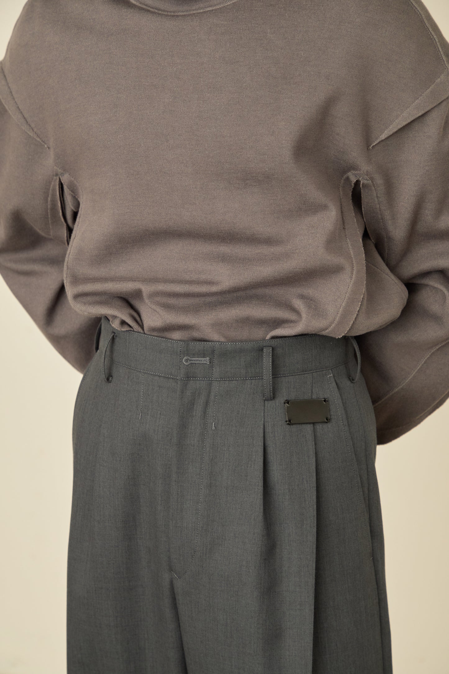 UN(I)FORM " SLIT " PANTS : / BROWN