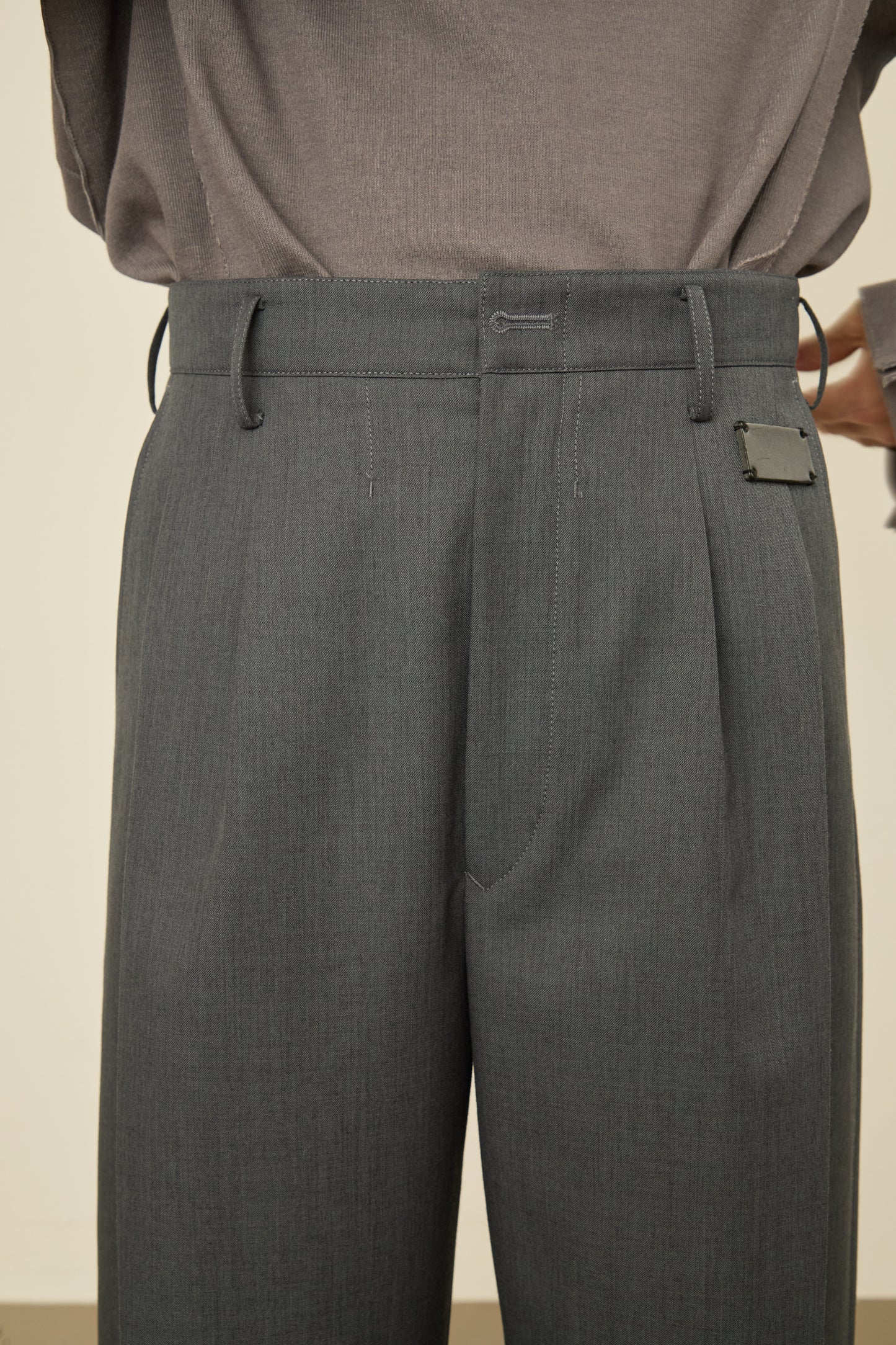UN(I)FORM " SLIT " PANTS : / BLACK