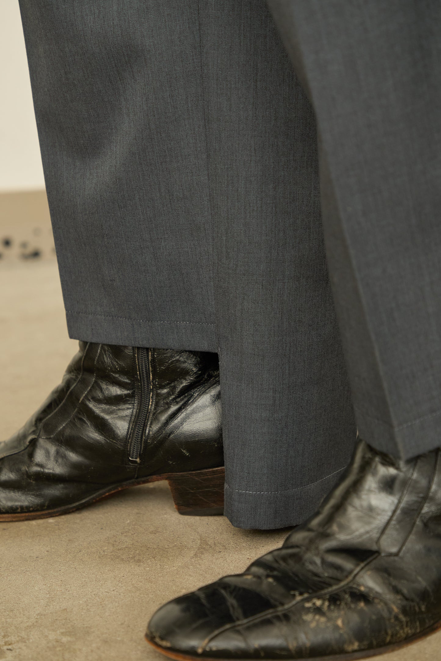 UN(I)FORM " SLIT " PANTS : / BLACK
