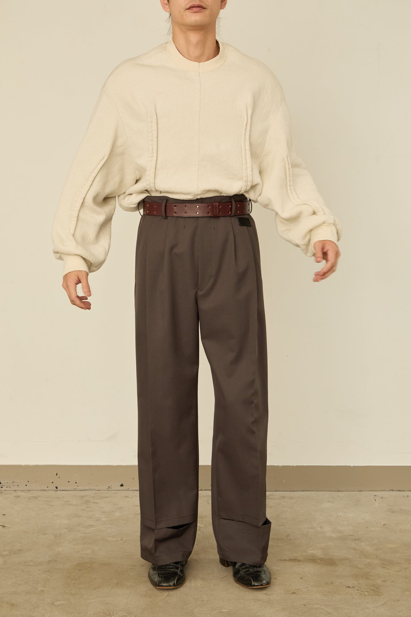 UN(I)FORM " SLIT " PANTS : / BROWN