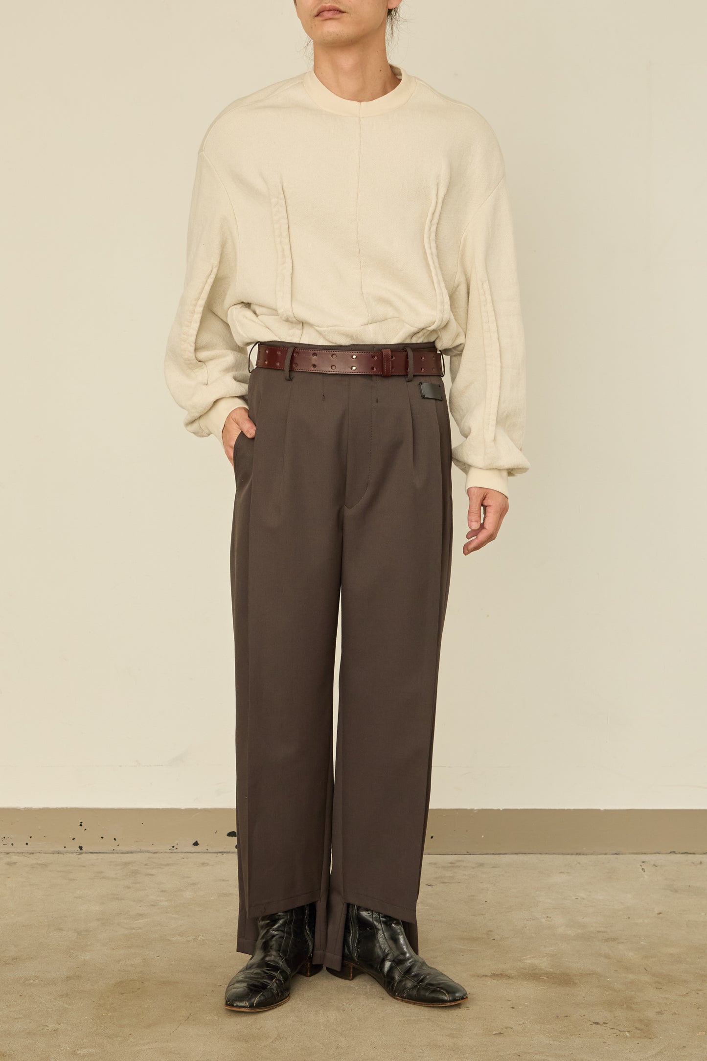 UN(I)FORM " SLIT " PANTS : / BROWN