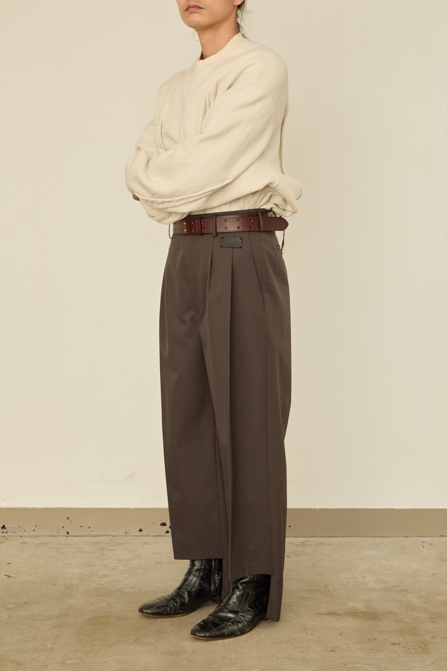 UN(I)FORM " SLIT " PANTS : / BROWN