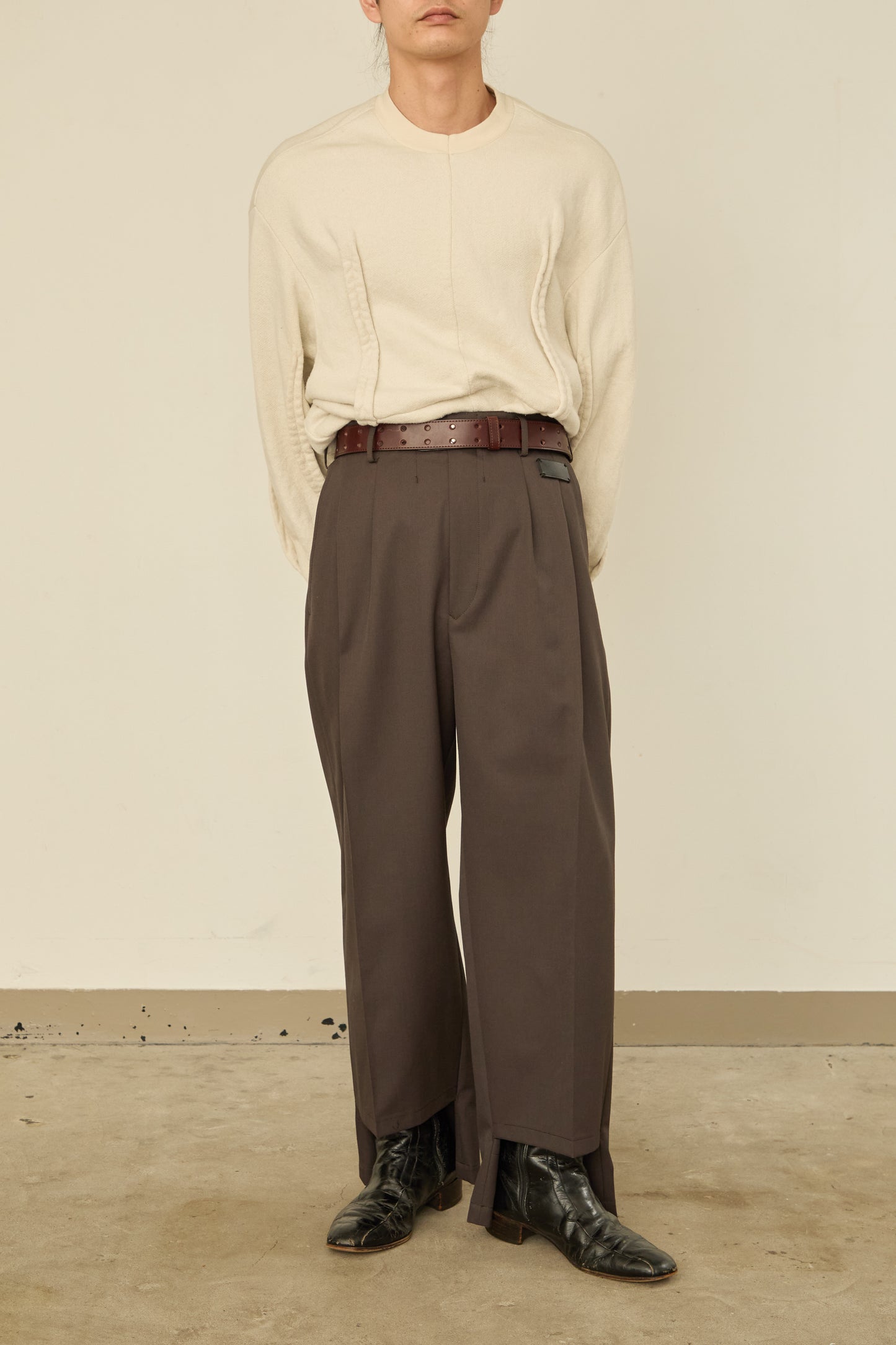 UN(I)FORM " SLIT " PANTS : / BROWN