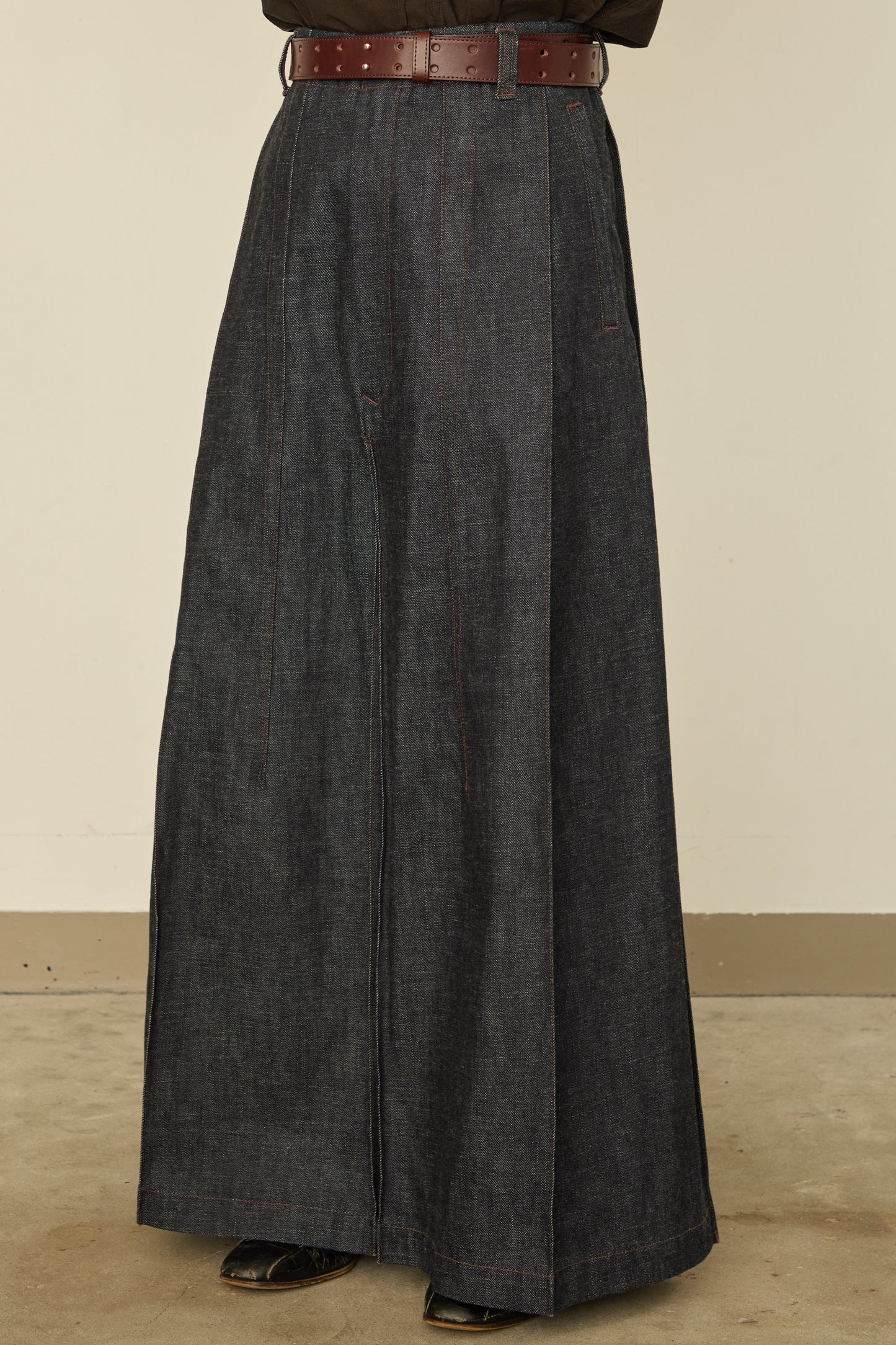 i'm here : " BOX " DENIM PANTS : / NAVY (RIGID)