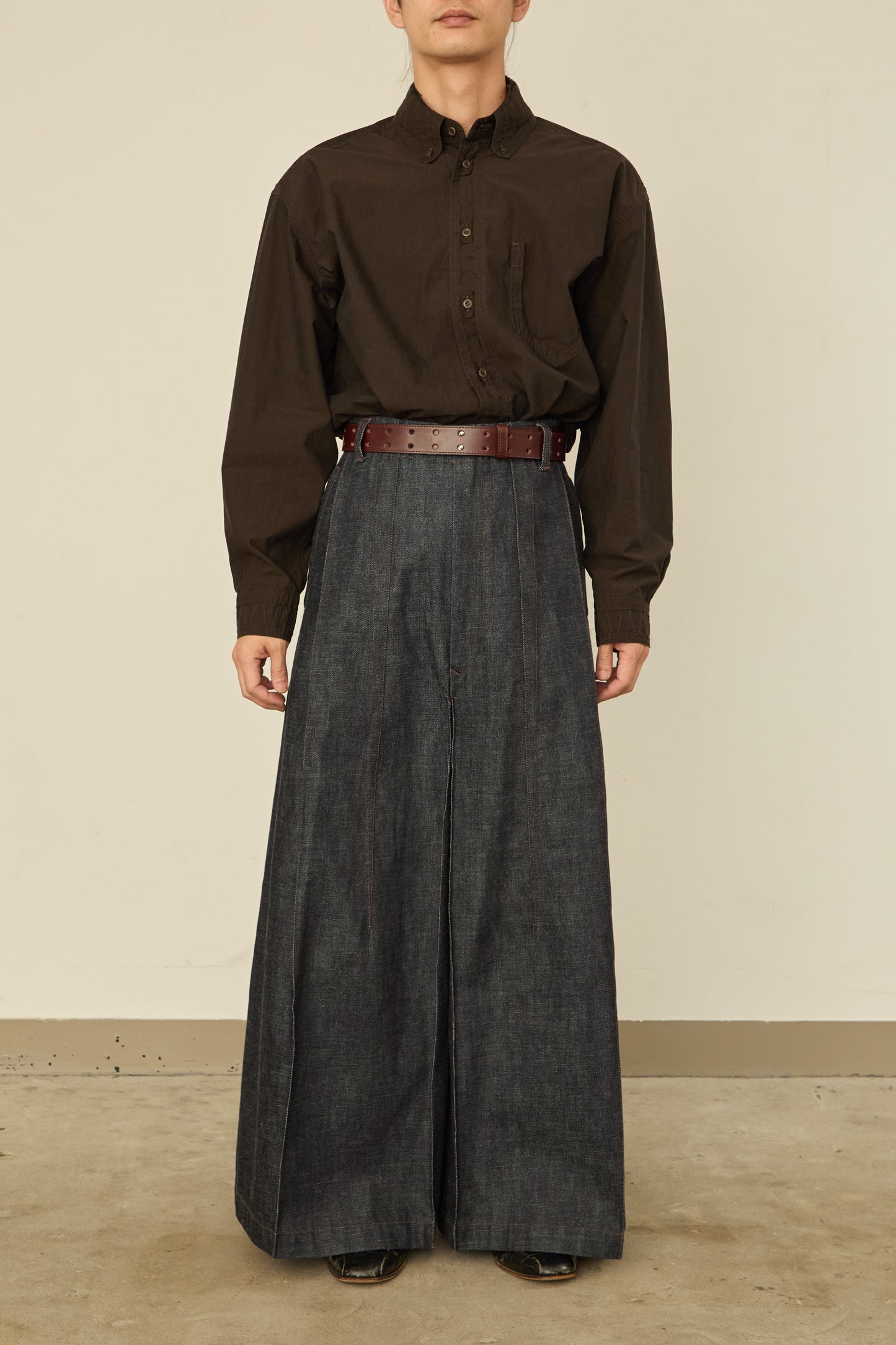 i'm here : " BOX " DENIM PANTS : / NAVY (RIGID)