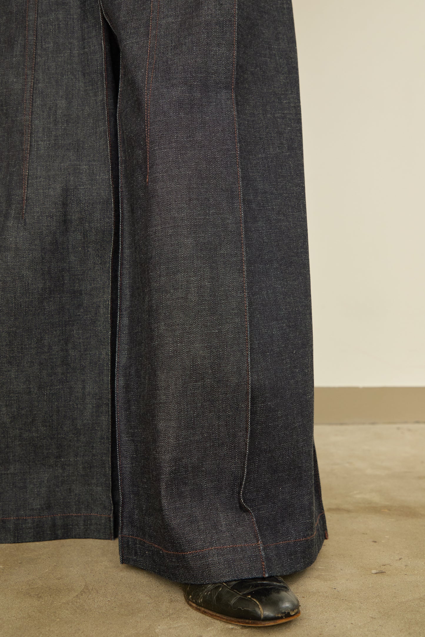 i'm here : " BOX " DENIM PANTS : / BLUE
