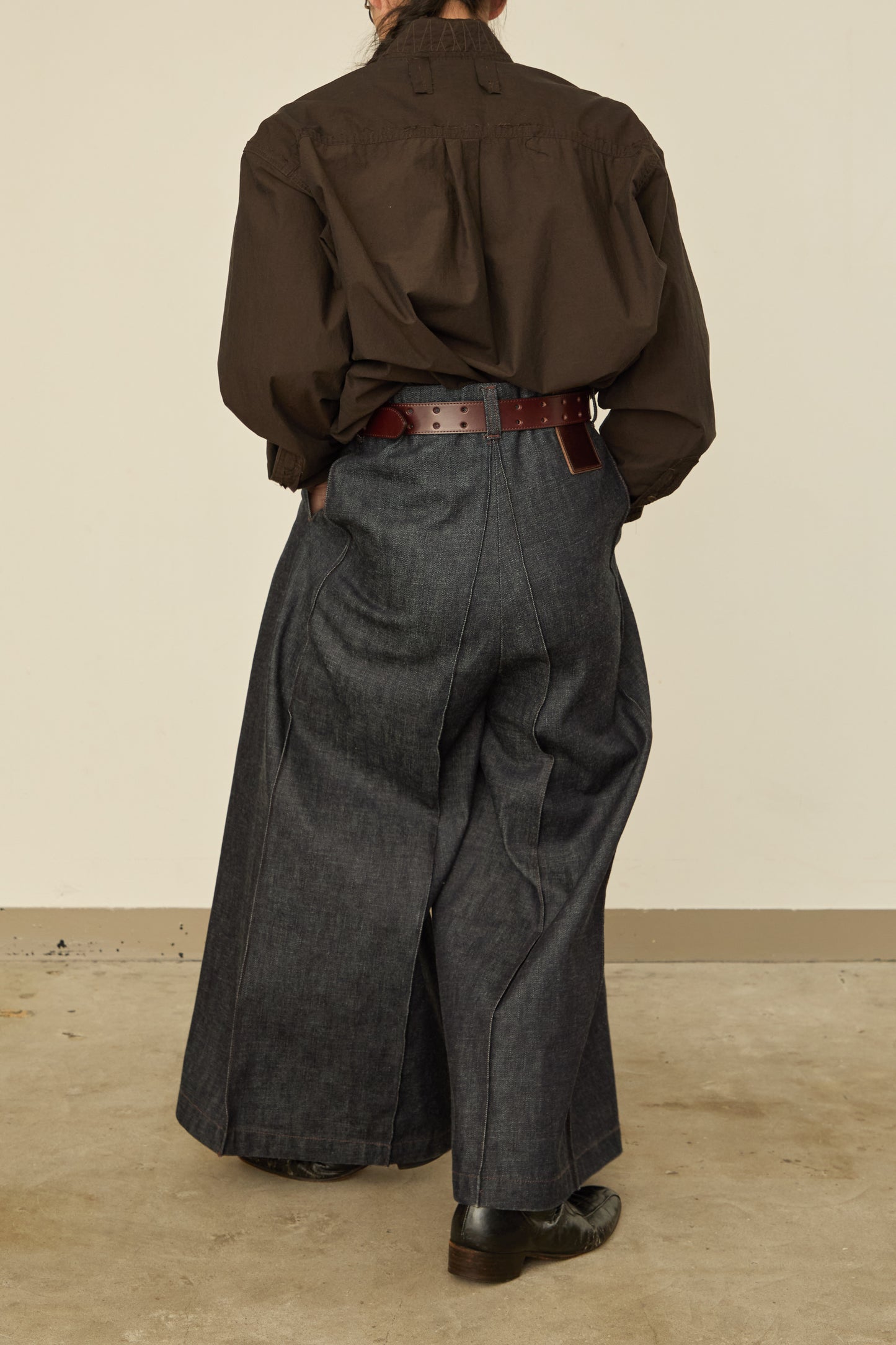 i'm here : " BOX " DENIM PANTS : / BLACK