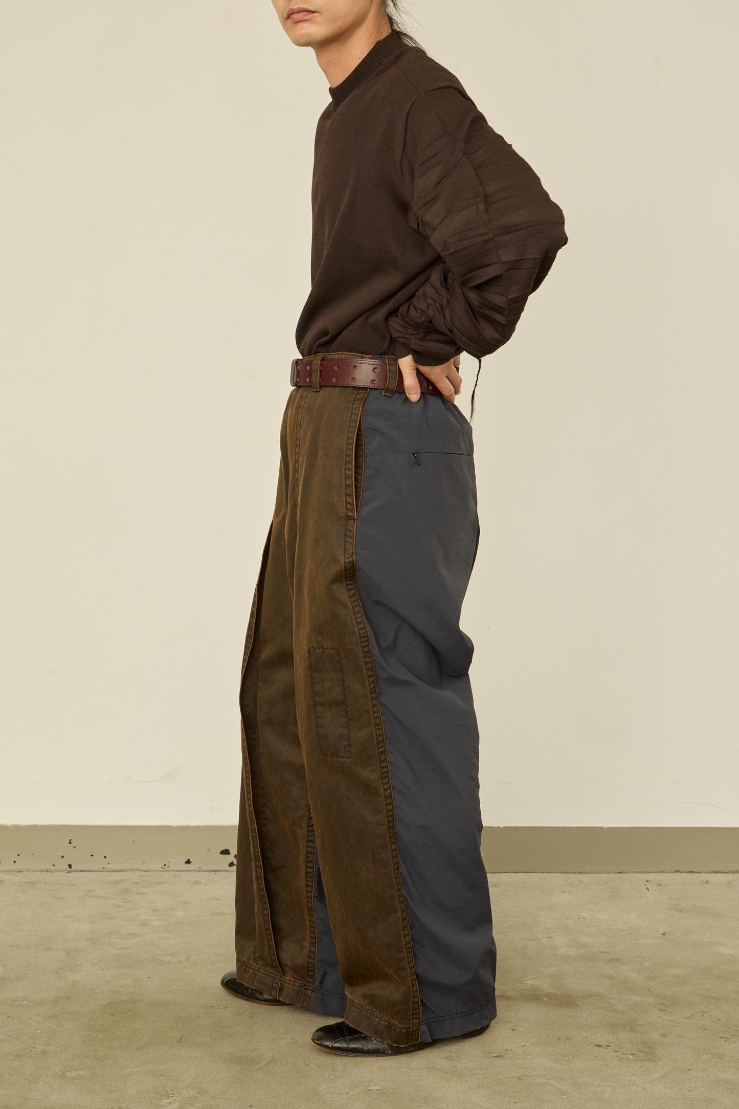 i'm here : " DOCKING " PANTS : / BROWN