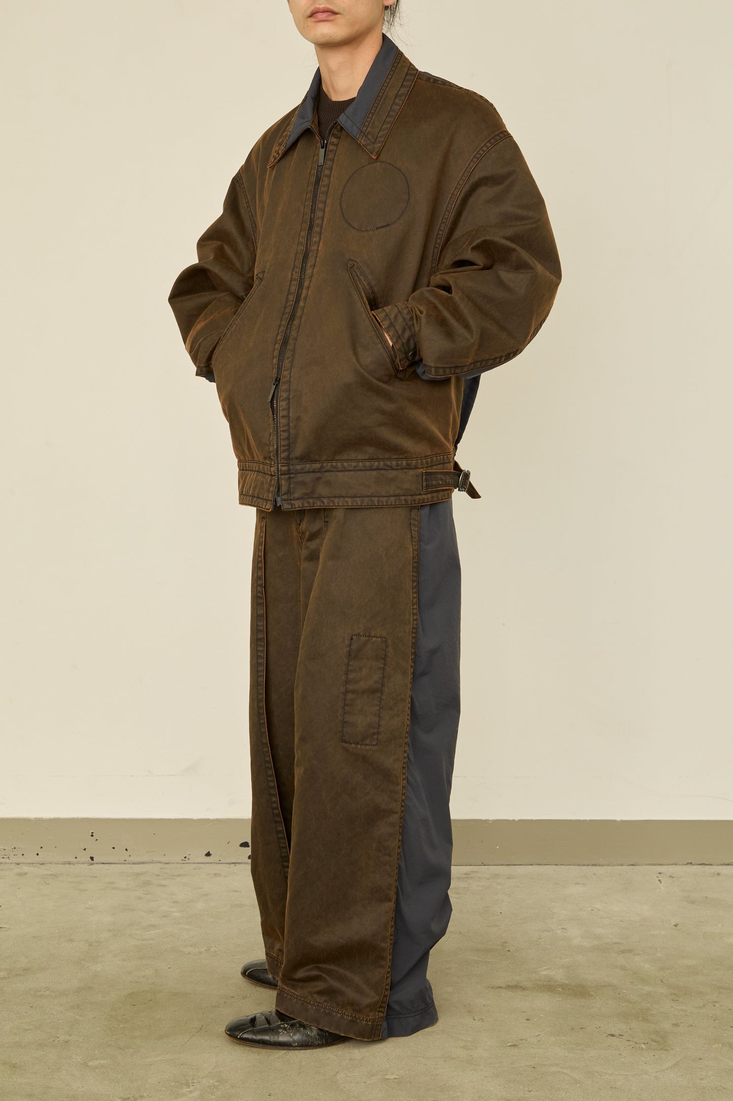 i'm here : " DOCKING " JACKET : / BROWN