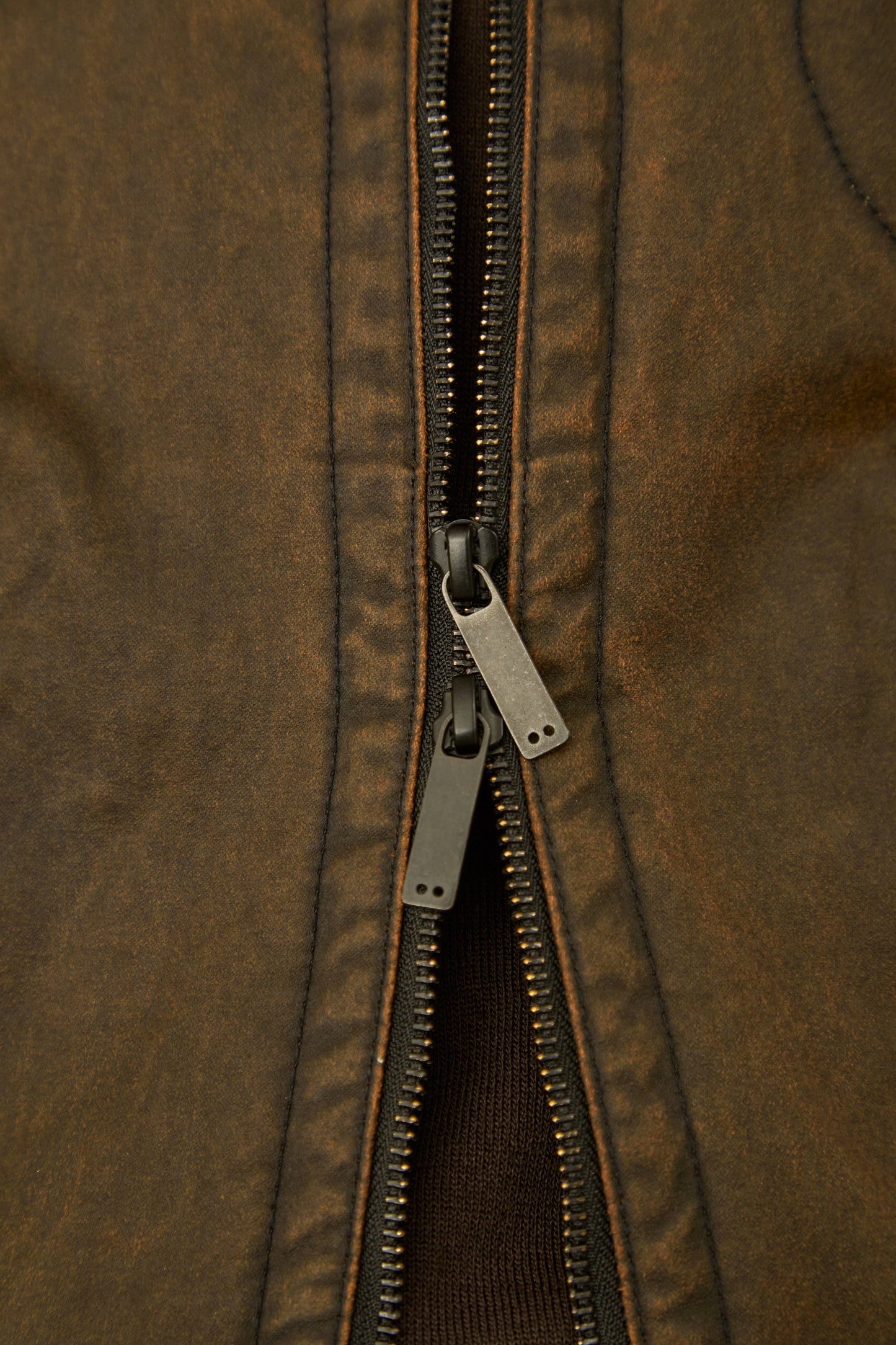 i'm here : " DOCKING " JACKET : / BROWN