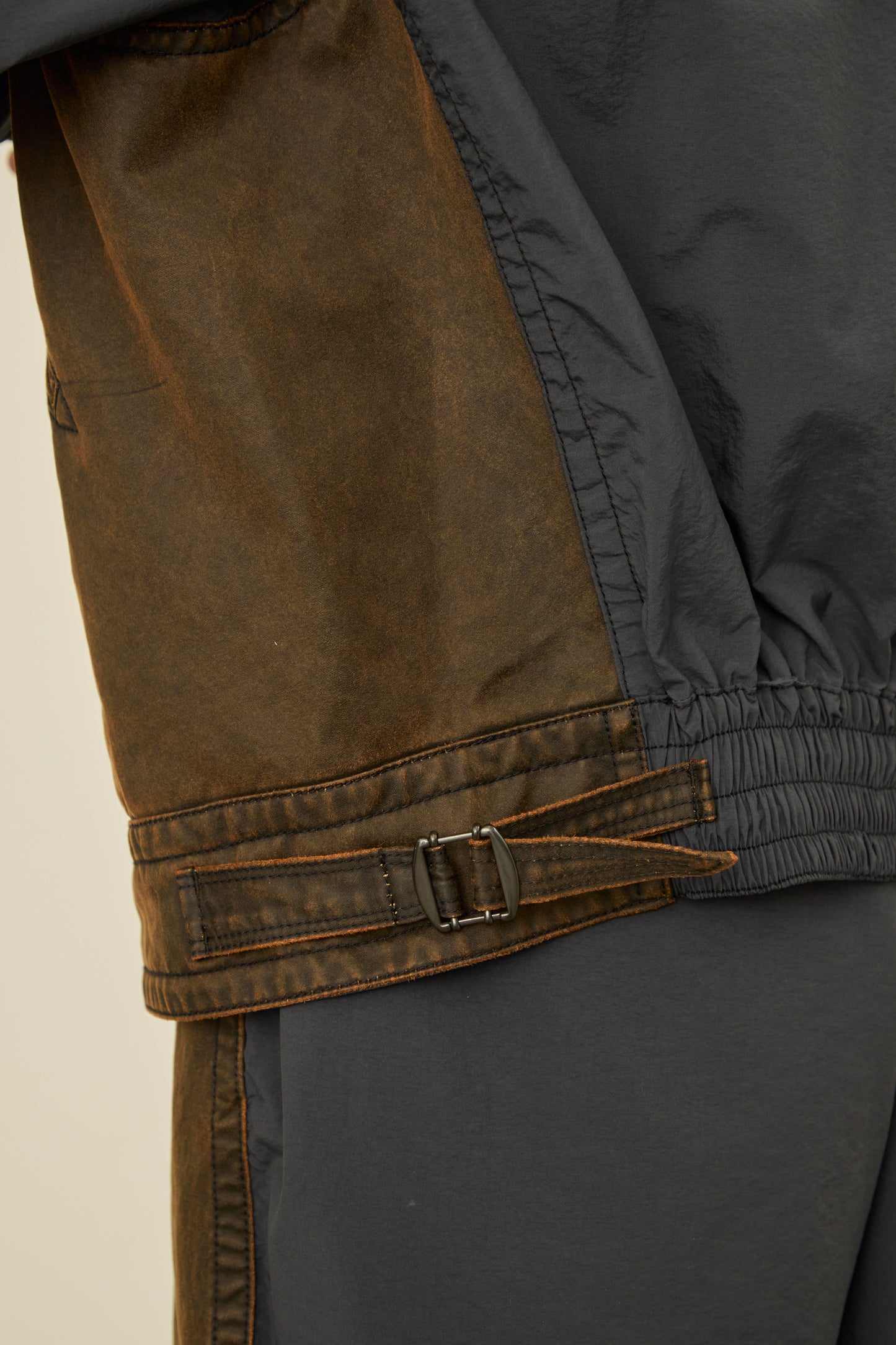 i'm here : " DOCKING " JACKET : / BLACK