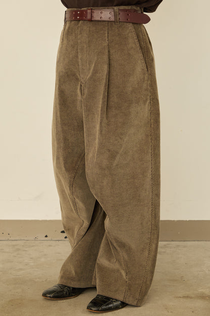 i'm here : " TWIST " CORDUROY PANTS : / BEIGE
