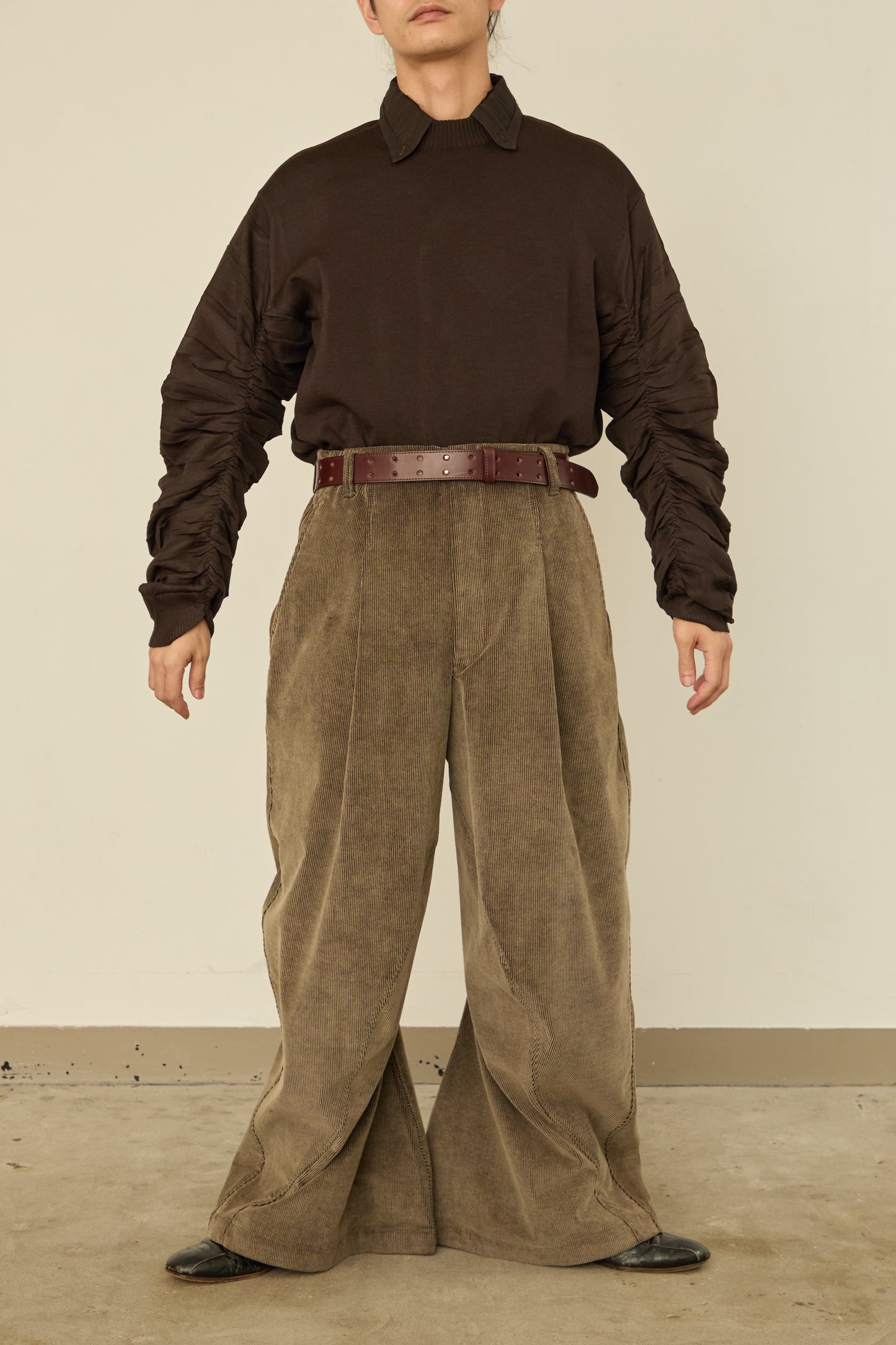 i'm here : " TWIST " CORDUROY PANTS : / BEIGE