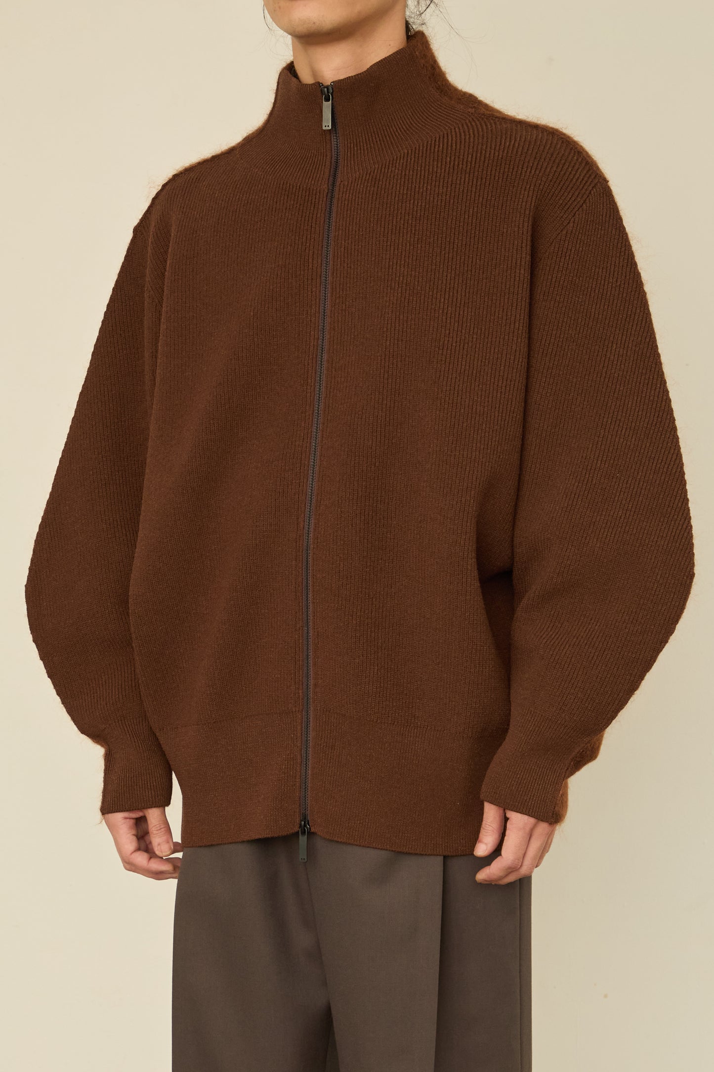i'm here : " SWITCH " DRIVER`S KNIT : / BROWN