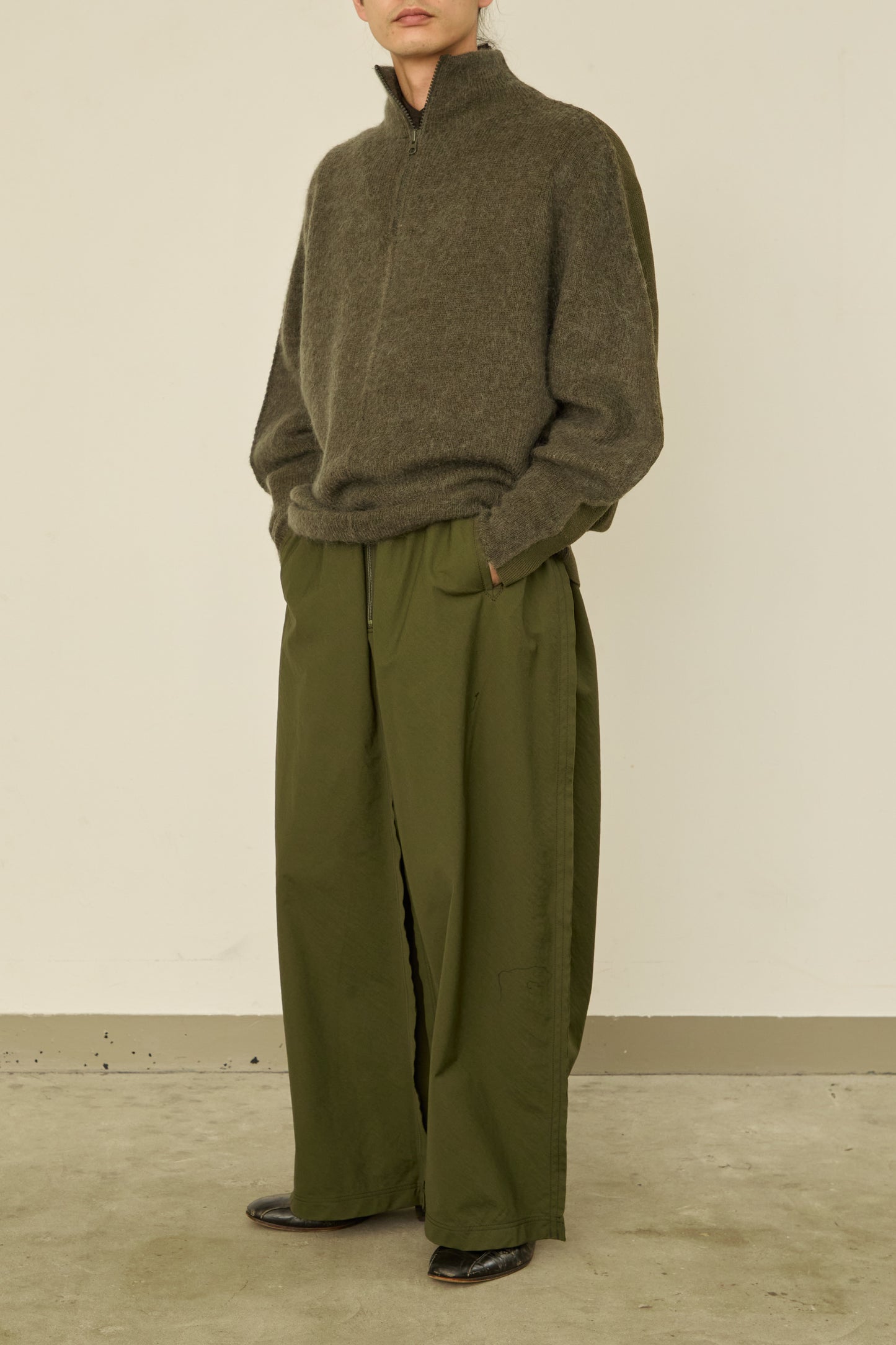i'm here : " SWITCH " DRIVER`S KNIT : / KHAKI