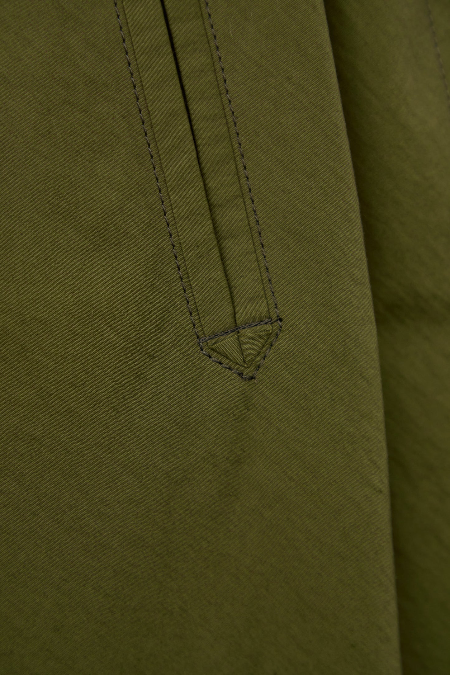 i'm here : " SLIT " PANTS :  / KHAKI