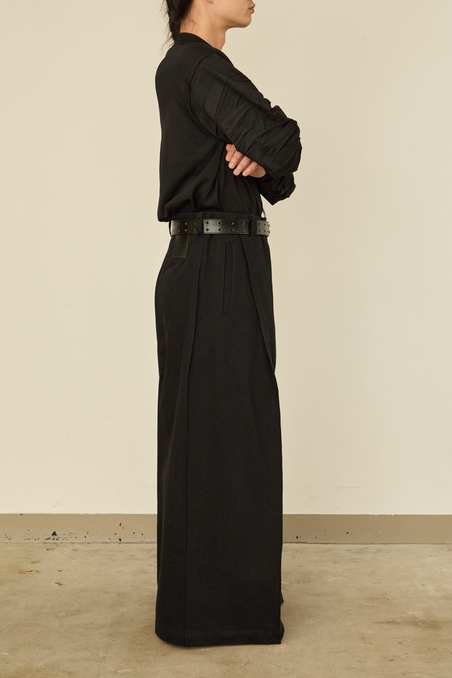 i'm here : " BOX " DENIM PANTS : / BLACK